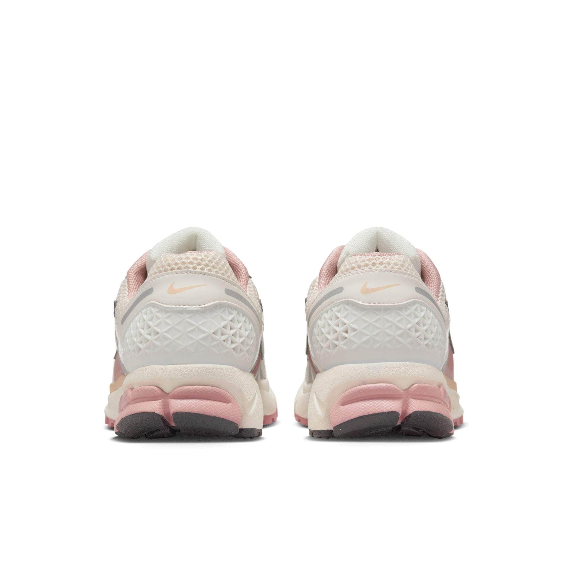 Nike FOOTWEAR Nike Zoom Vomero 5 - Women's