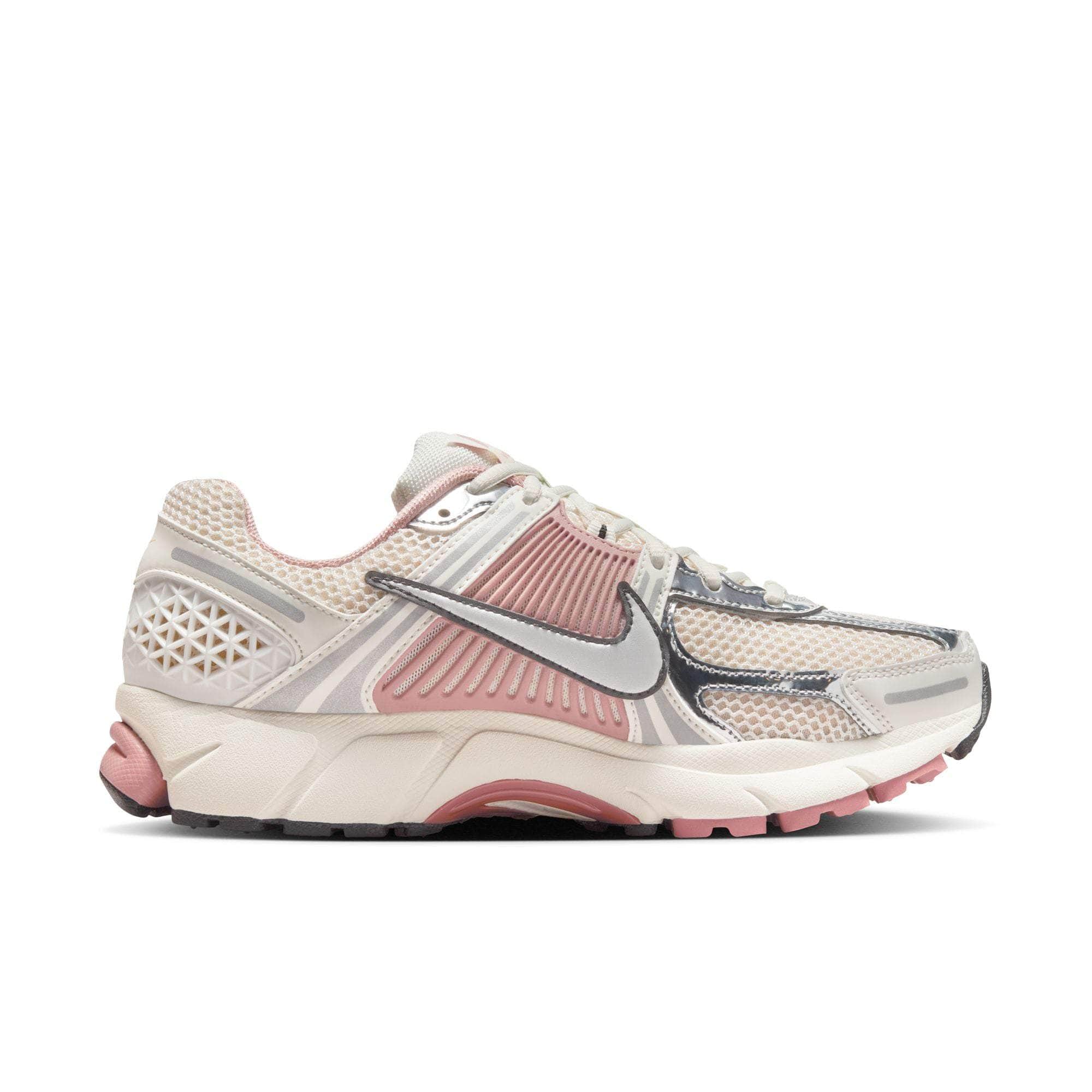 Nike FOOTWEAR Nike Zoom Vomero 5 - Women's