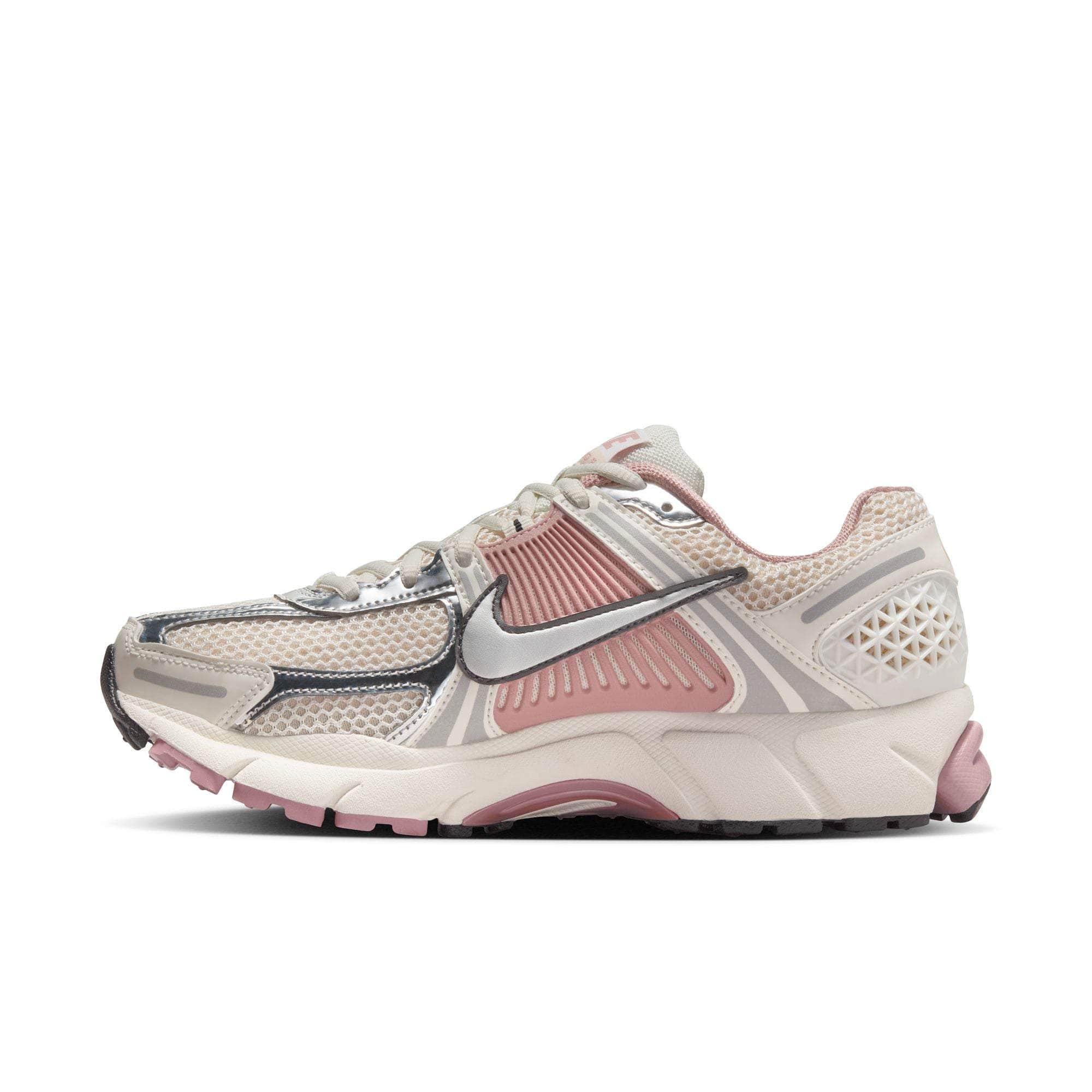 Nike FOOTWEAR Nike Zoom Vomero 5 - Women's