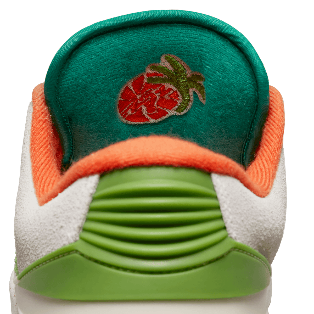 Air Jordan FOOTWEAR Titan x Air Jordan 2 Retro Low - Women's