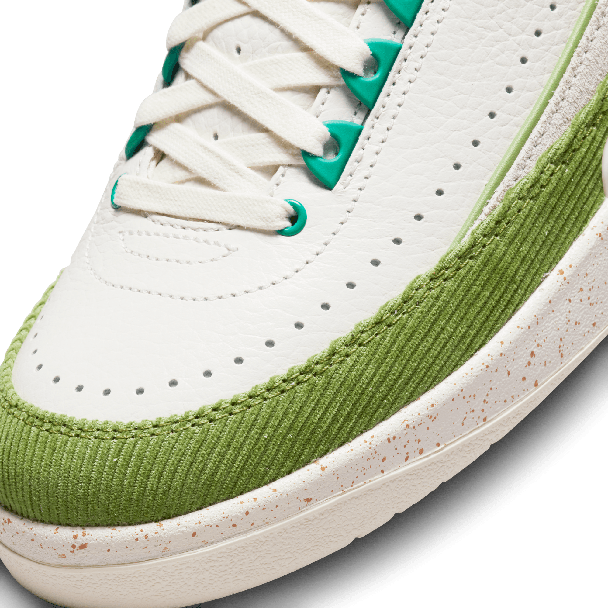 Air Jordan FOOTWEAR Titan x Air Jordan 2 Retro Low - Women's