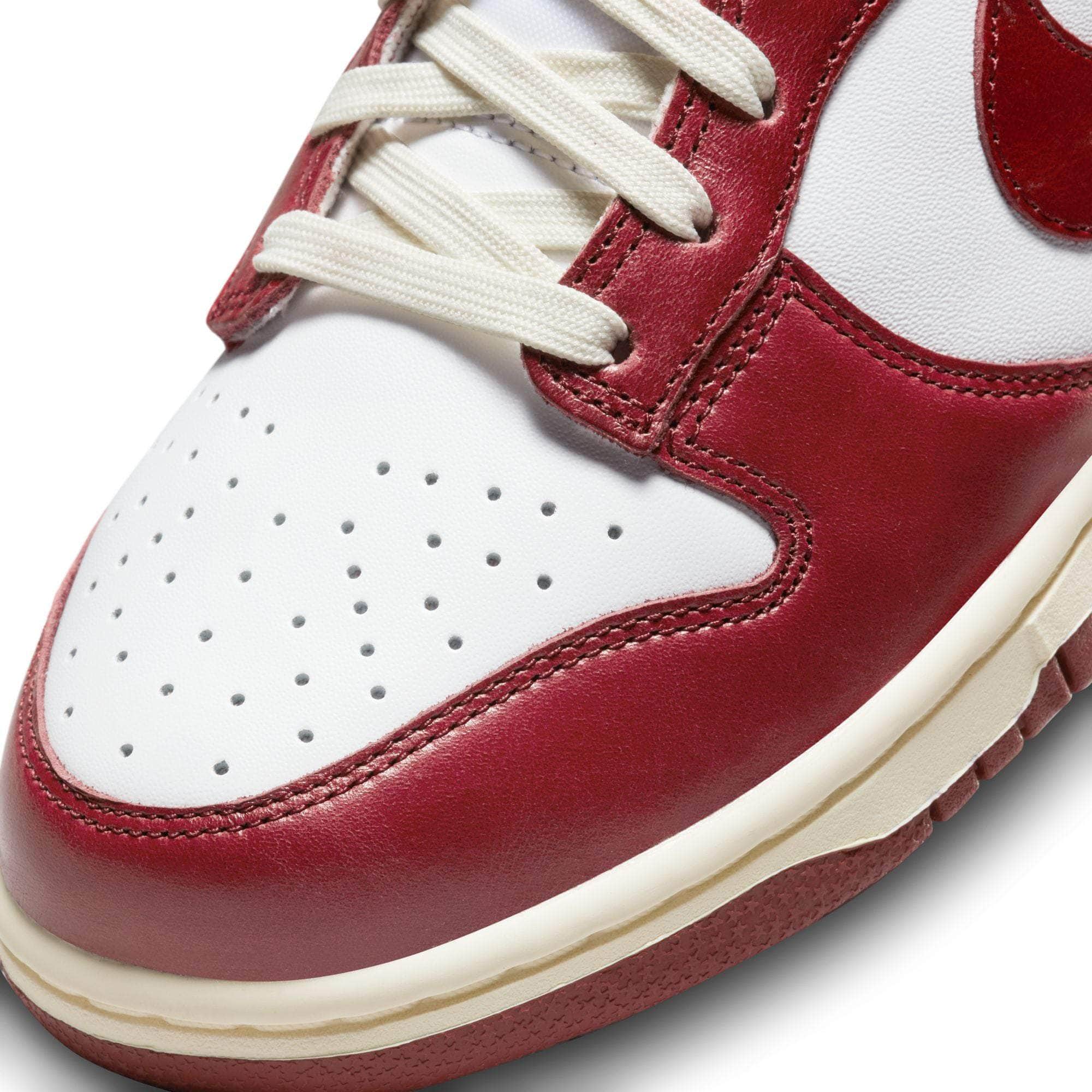 NIKE FOOTWEAR Nike Dunk Low PRM Team Red - Women's