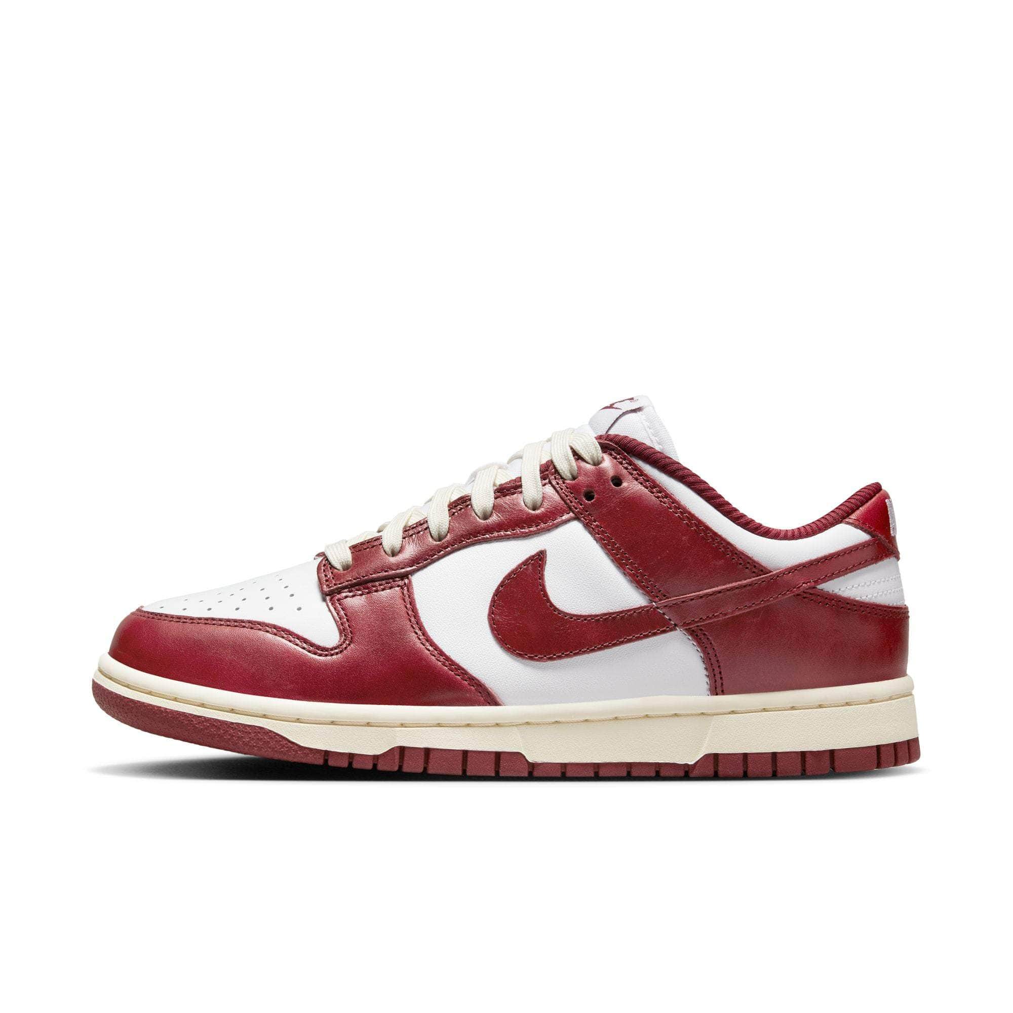 NIKE FOOTWEAR Nike Dunk Low PRM Team Red - Women's