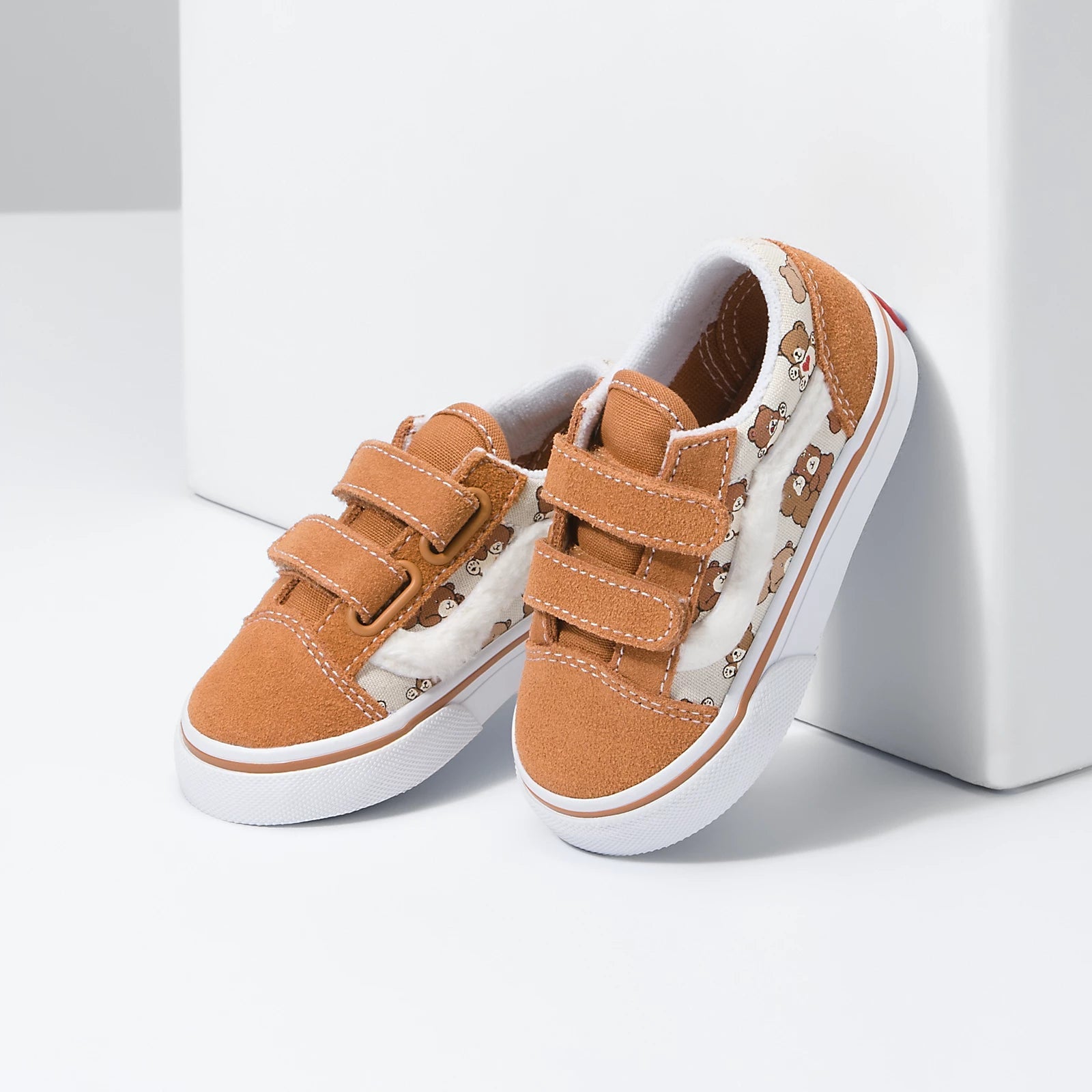 Vans FOOTWEAR Vans Bear Hugs Old Skool Shoe - Toddler's