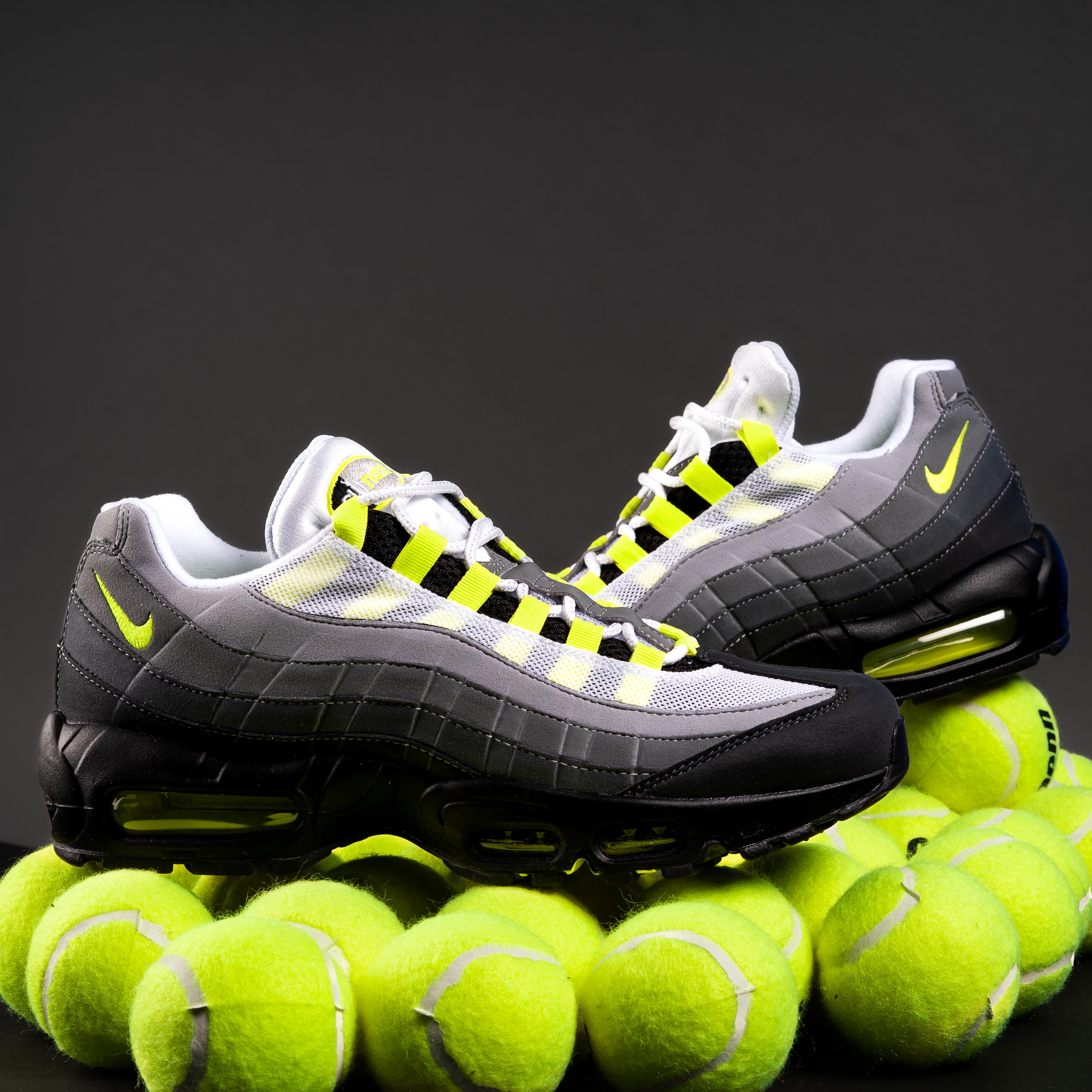 Air max 95 sales tennis ball