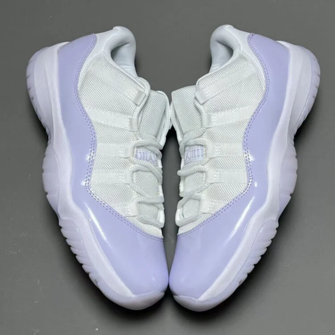 Jordan 11 low purple hotsell