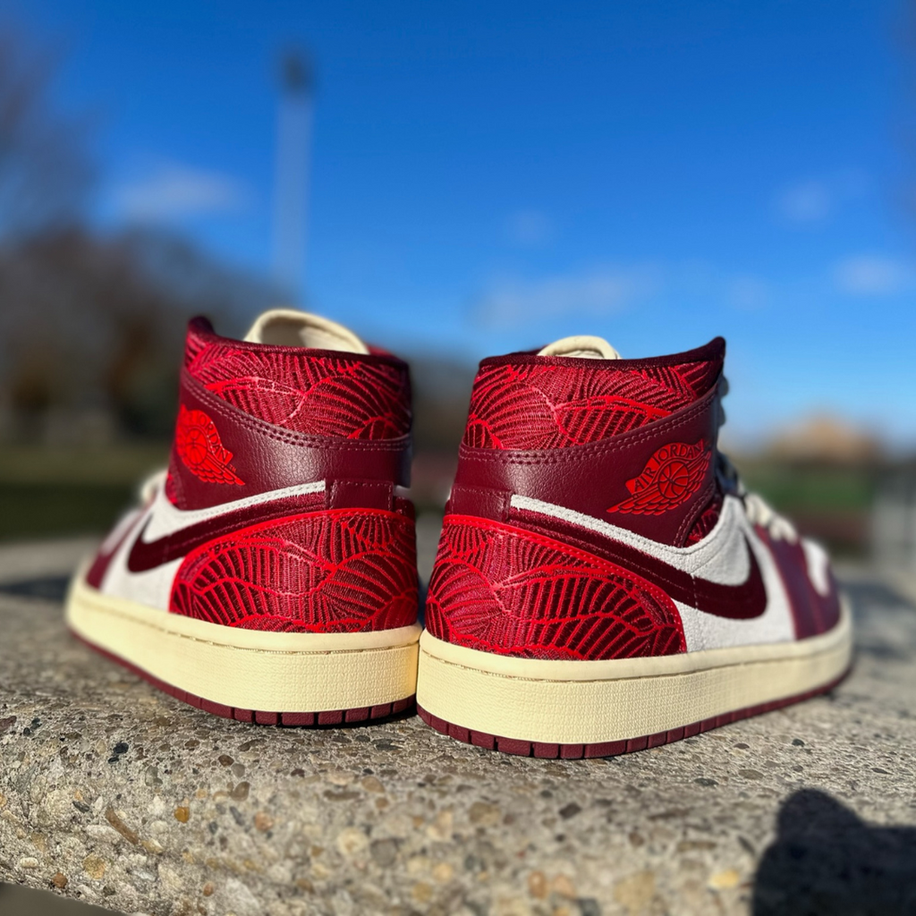 Jordan 1 shops mid se red quilt