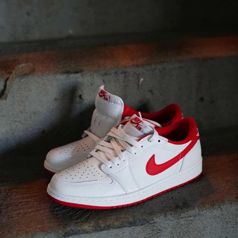 Air Jordan 1 Low OG "University Red" - Men's