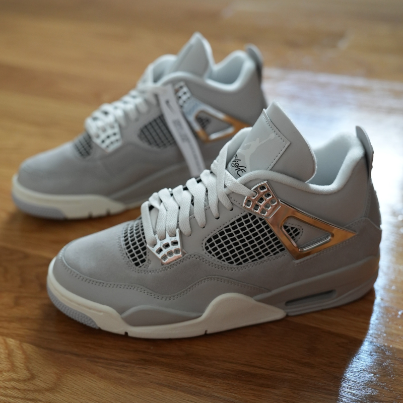 Air Jordan 4 Retro "Frozen Moments" - Women's