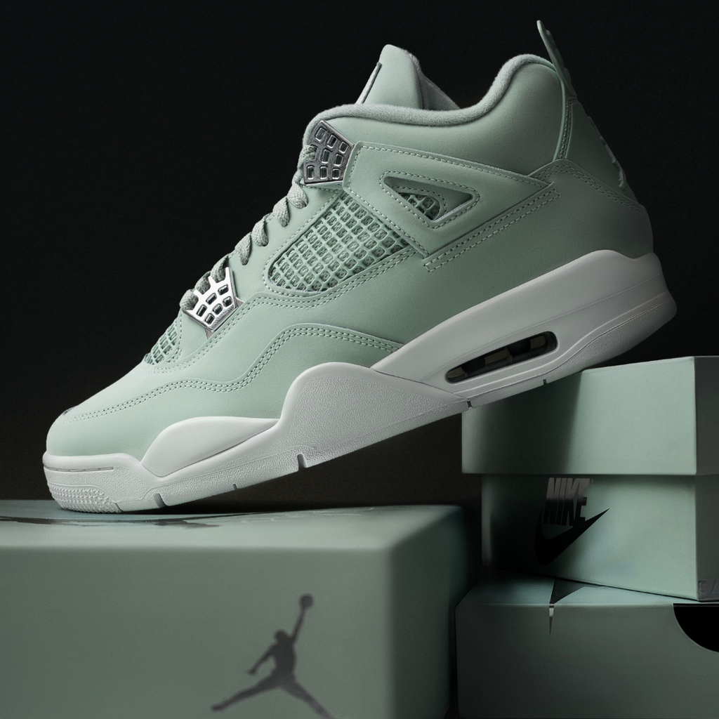 Air Jordan 4 Retro “Seafoam Sail” – Family Collection: Style Meets Leg