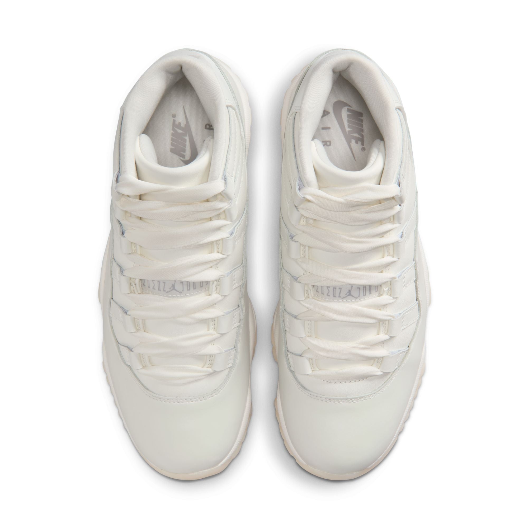 Air Jordan 11 Retro "Pearl" - Women's