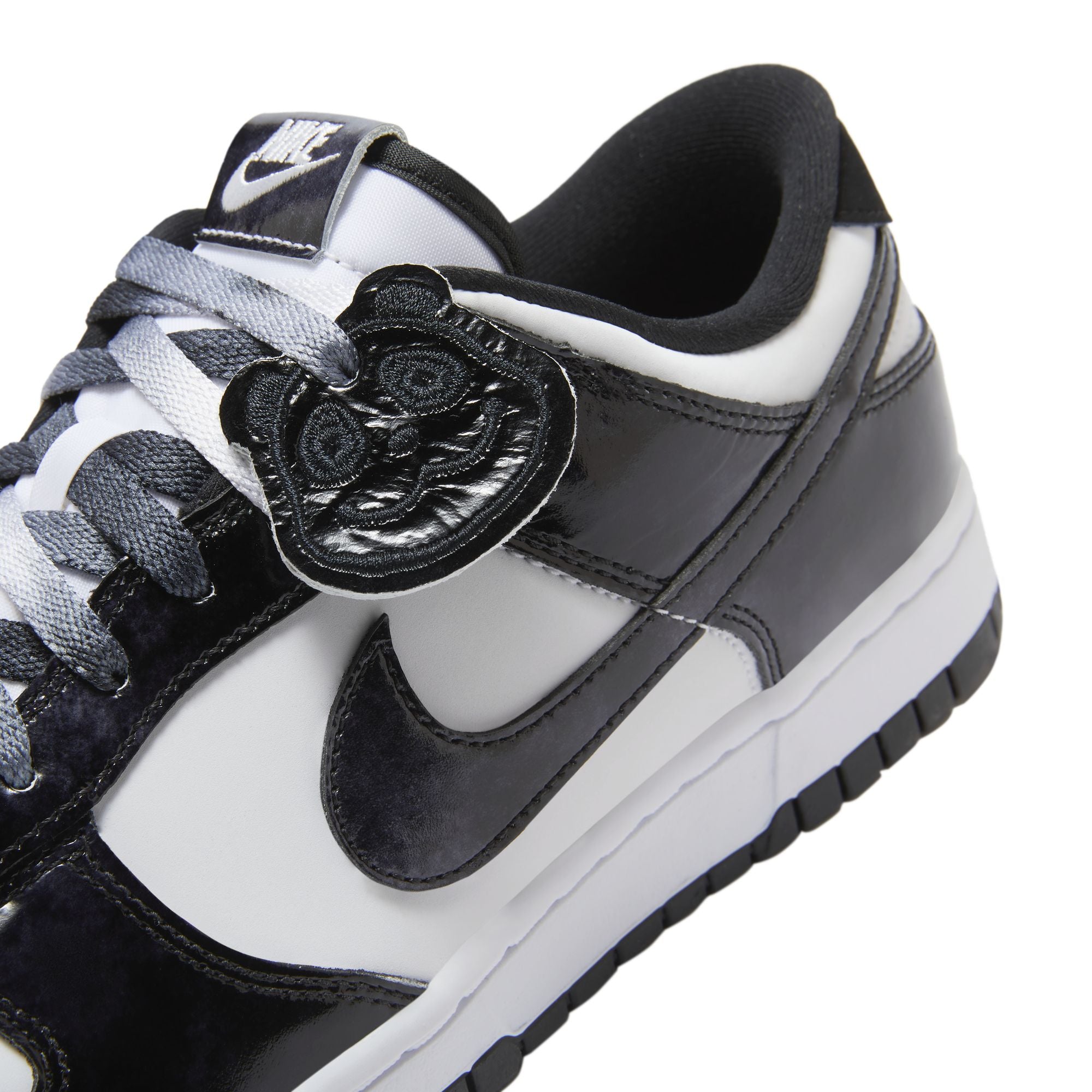 Nike Dunk Low Retro SE 