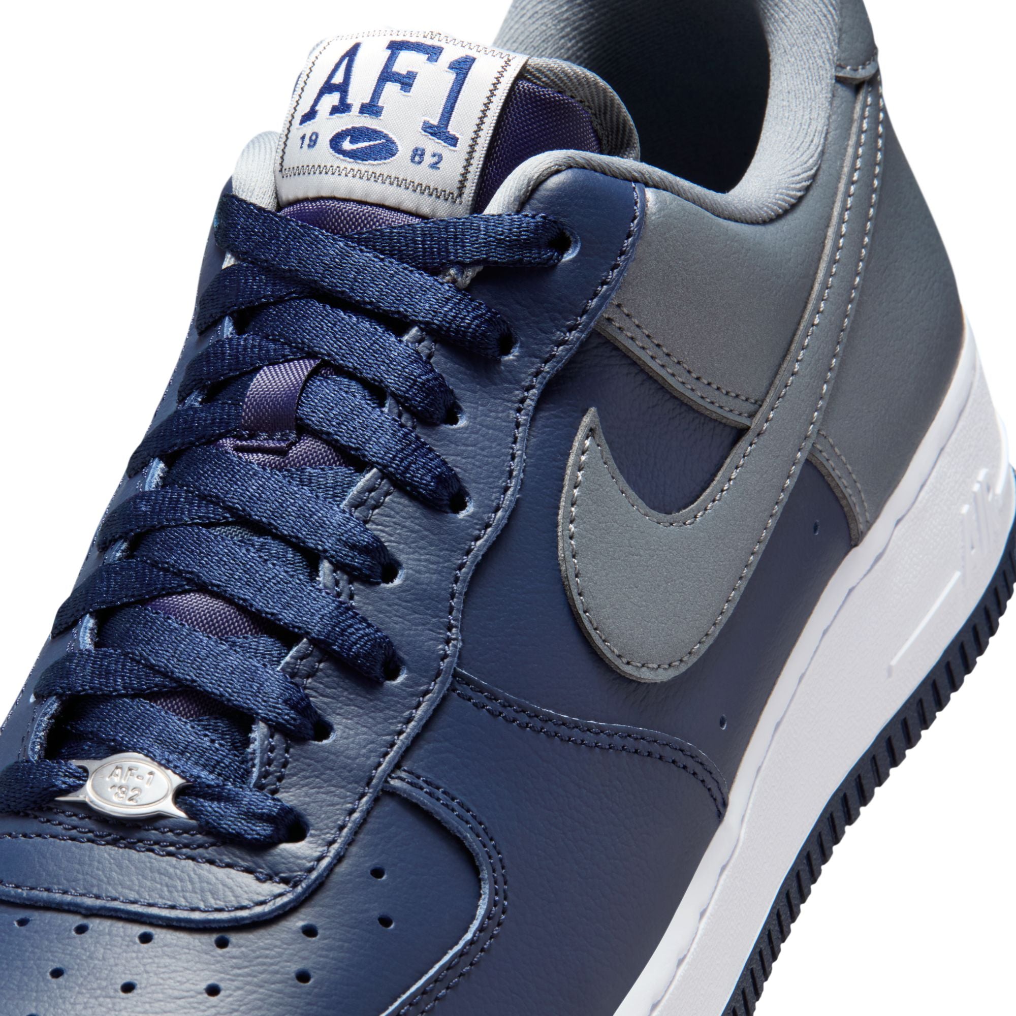 Nike Air Force 1 '07 LV8 - Men's
