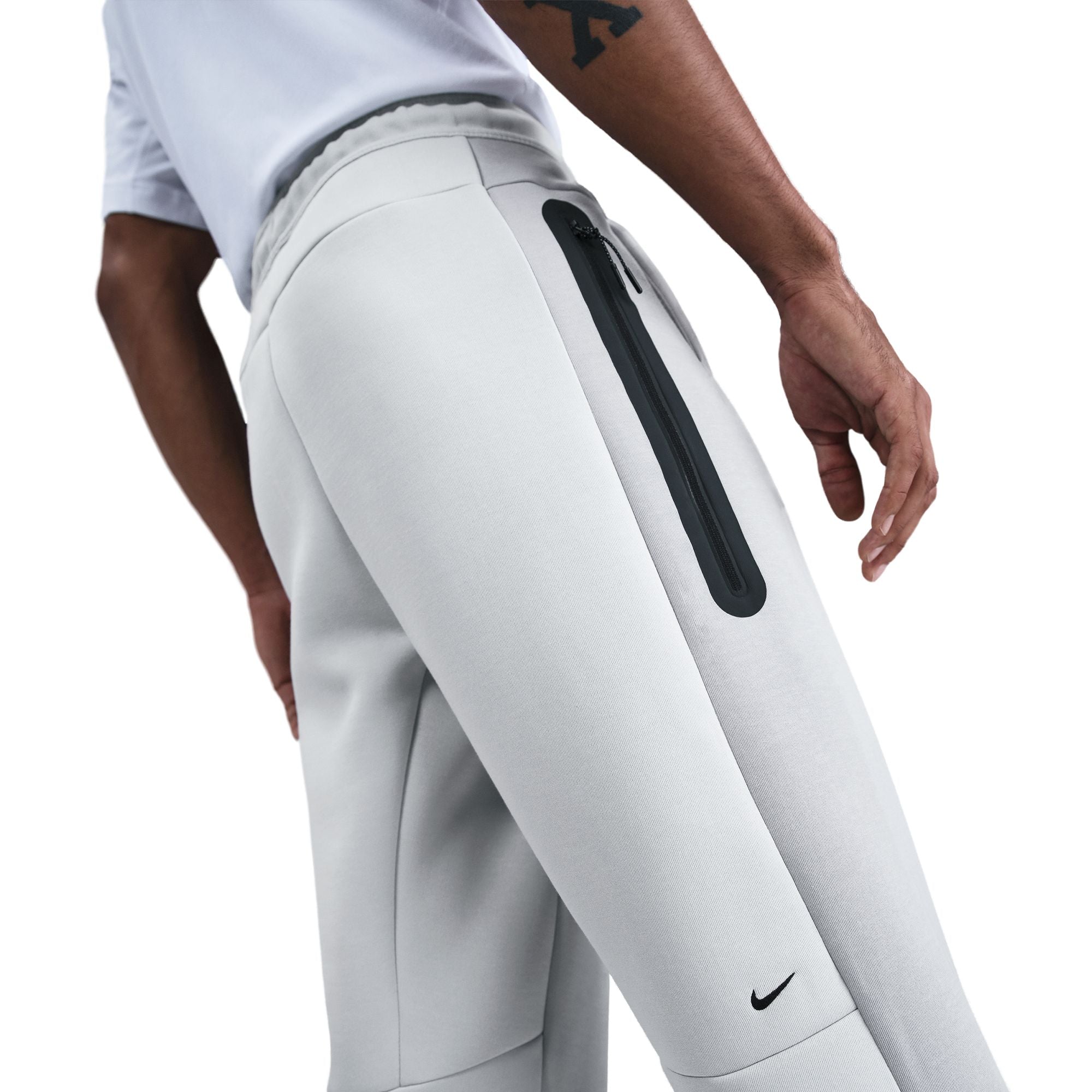 Nike Tech Color-Block Open-Hem Fleece Pants - Men's