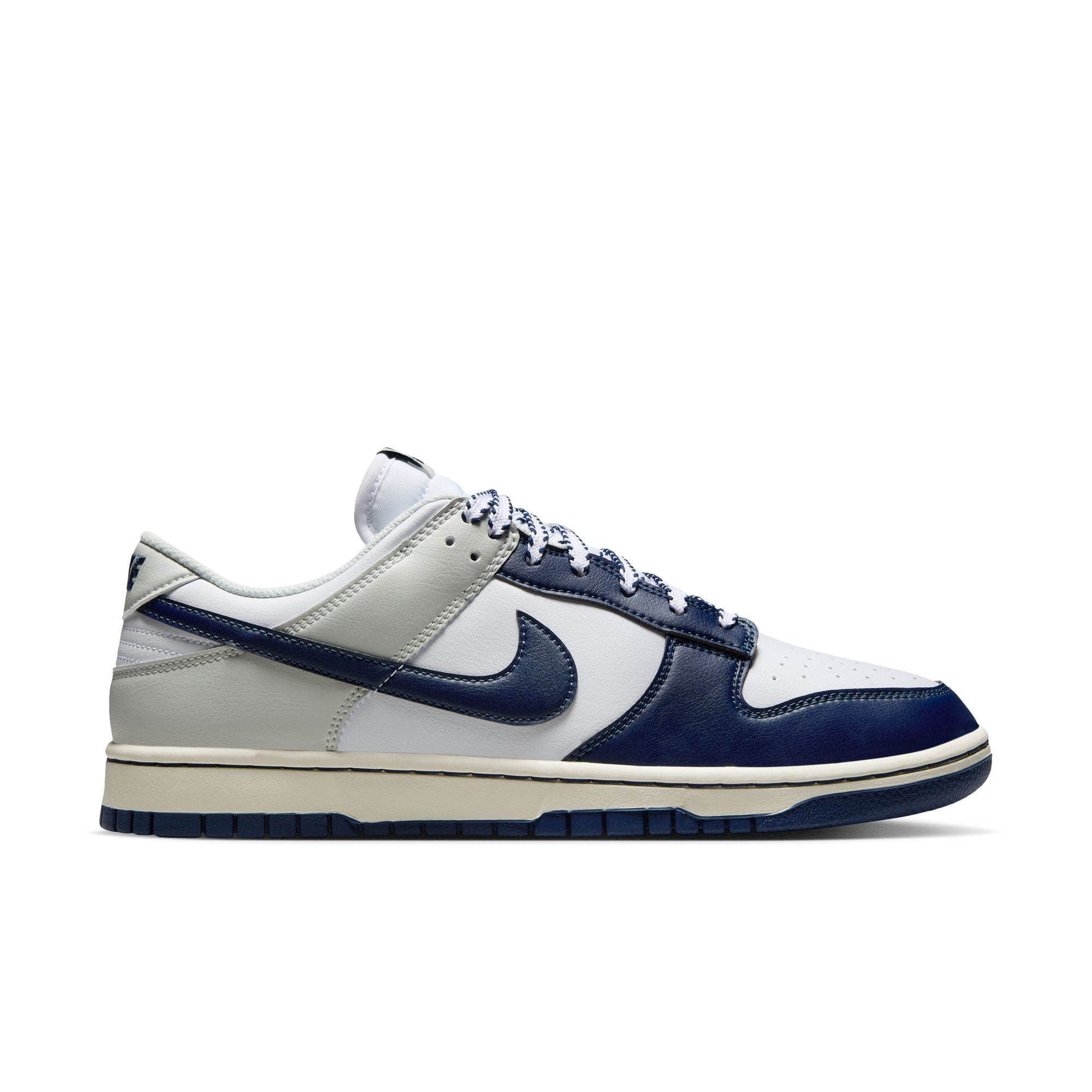 Nike Dunk Low Retro "New York Yankees" - Men's