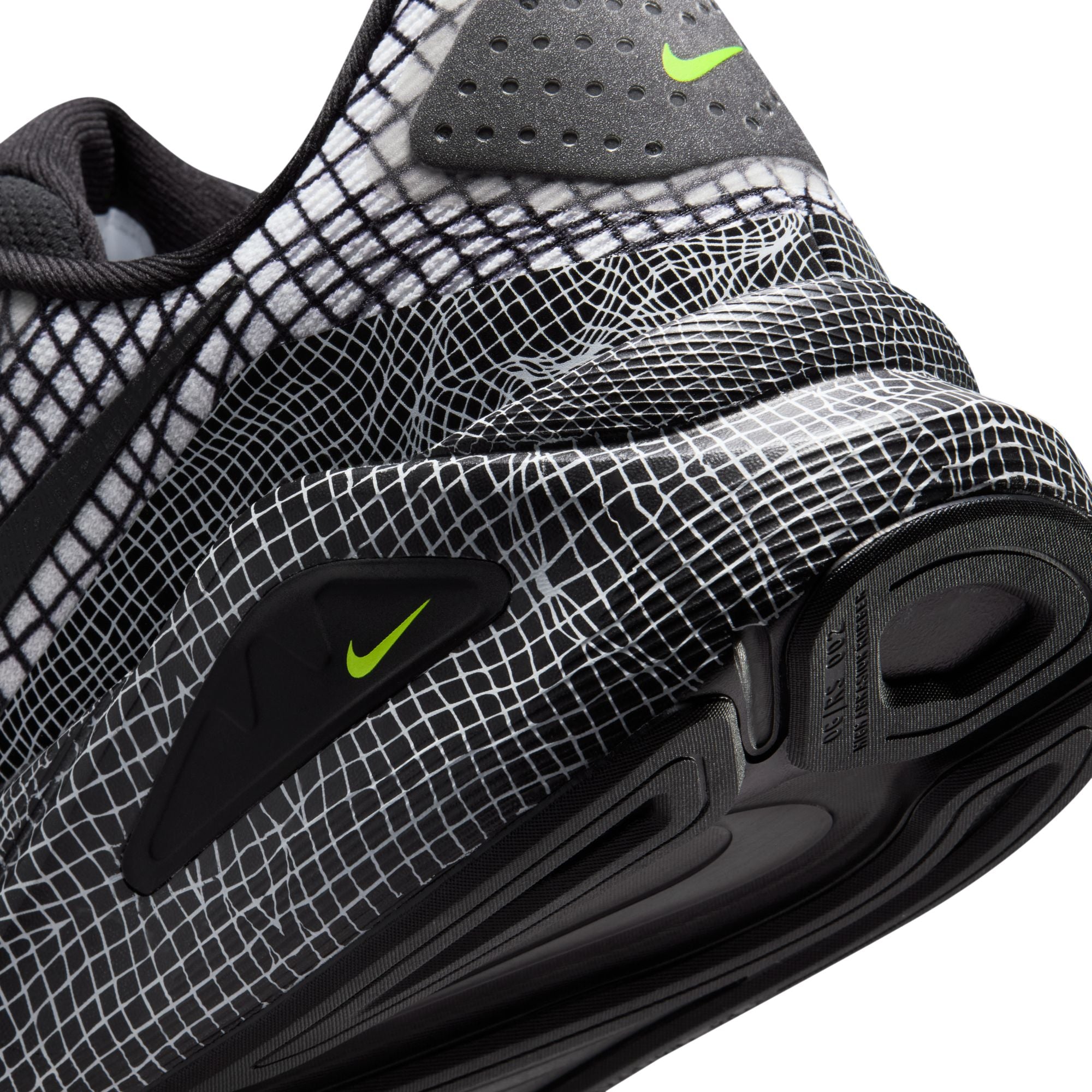 Nike Structure 26 - Men's