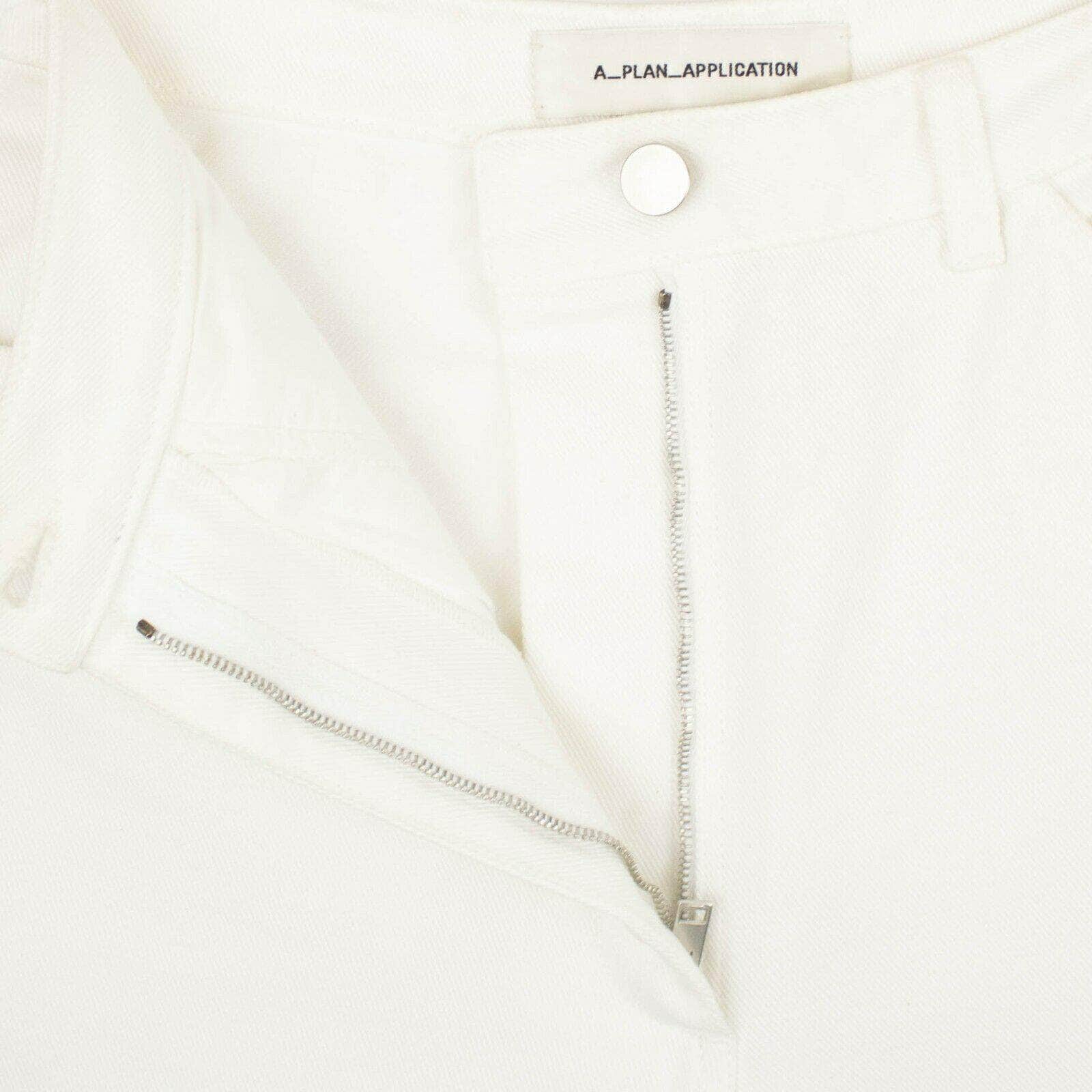 A_PLAN_APPLICATION a_plan_application, channelenable-all, couponcollection, gender-womens, main-clothing, size-27, under-250 27 White Denim Mid Rise Straight Jeans 82NGG-AP-45/27 82NGG-AP-45/27