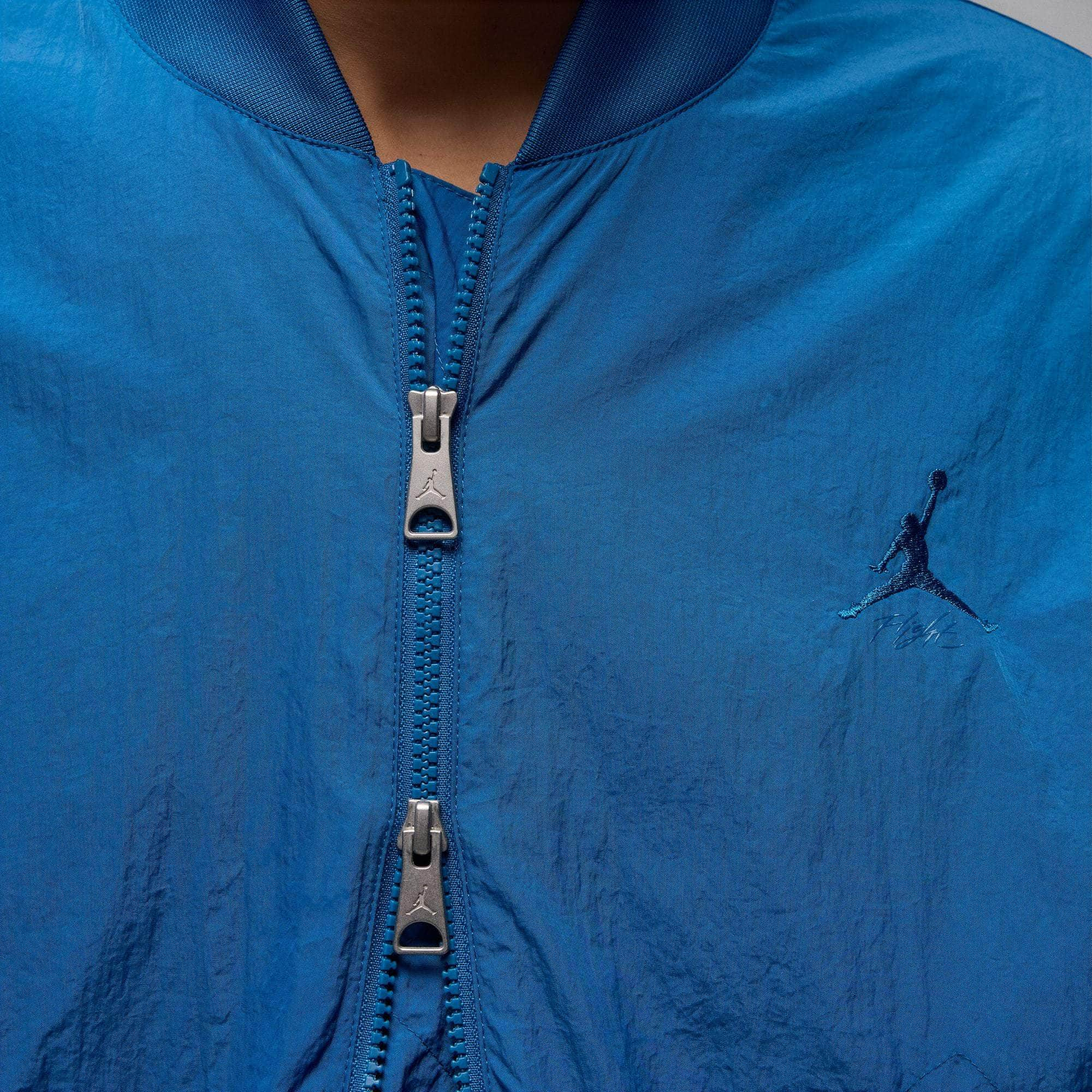 Air Jordan APPAREL Air Jordan Essentials Lightweight Renegade Jacket - Men's