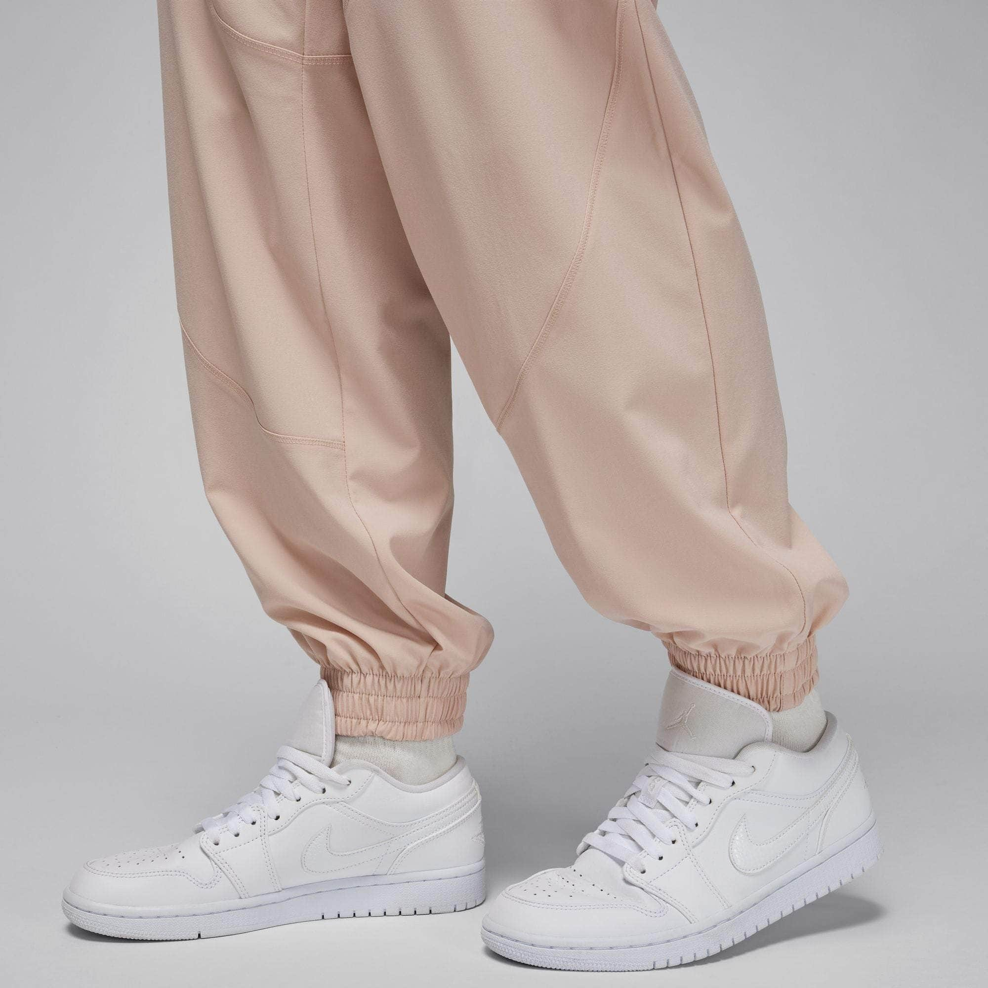 Air Jordan APPAREL Air Jordan Sport Tunnel Pants - Women's