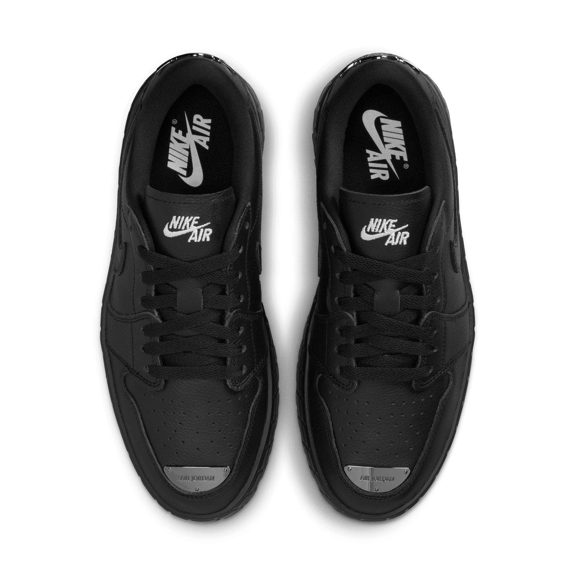 靴 Nike WMNS Jordan 1 Brooklyn Low Nike Women's Air Jordan 1 Brooklyn Low Shoes White/Metallic