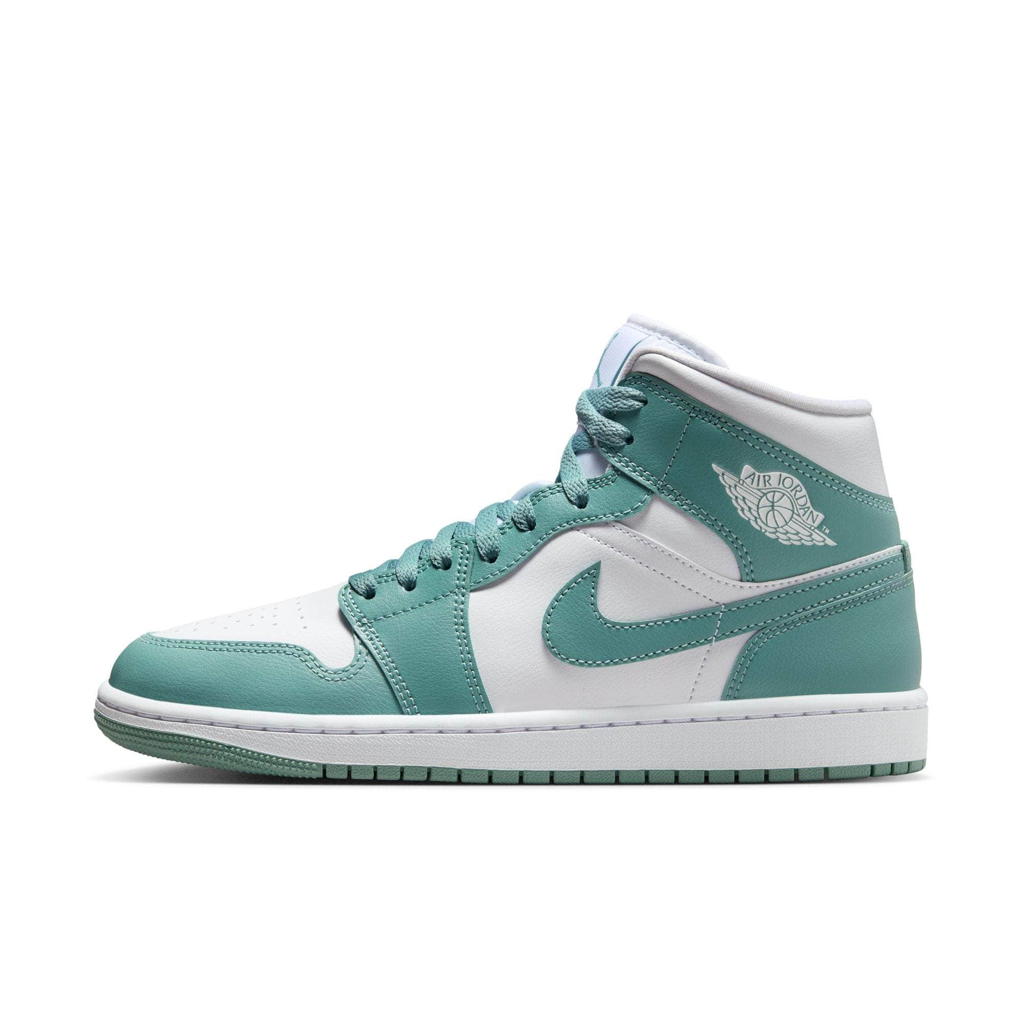 Nike Air Jordan 1 mid wmns29.0cmグリーンホワイト Jordan GS Air Jordan 1 Mid SE - White / Oxidized Green Sail