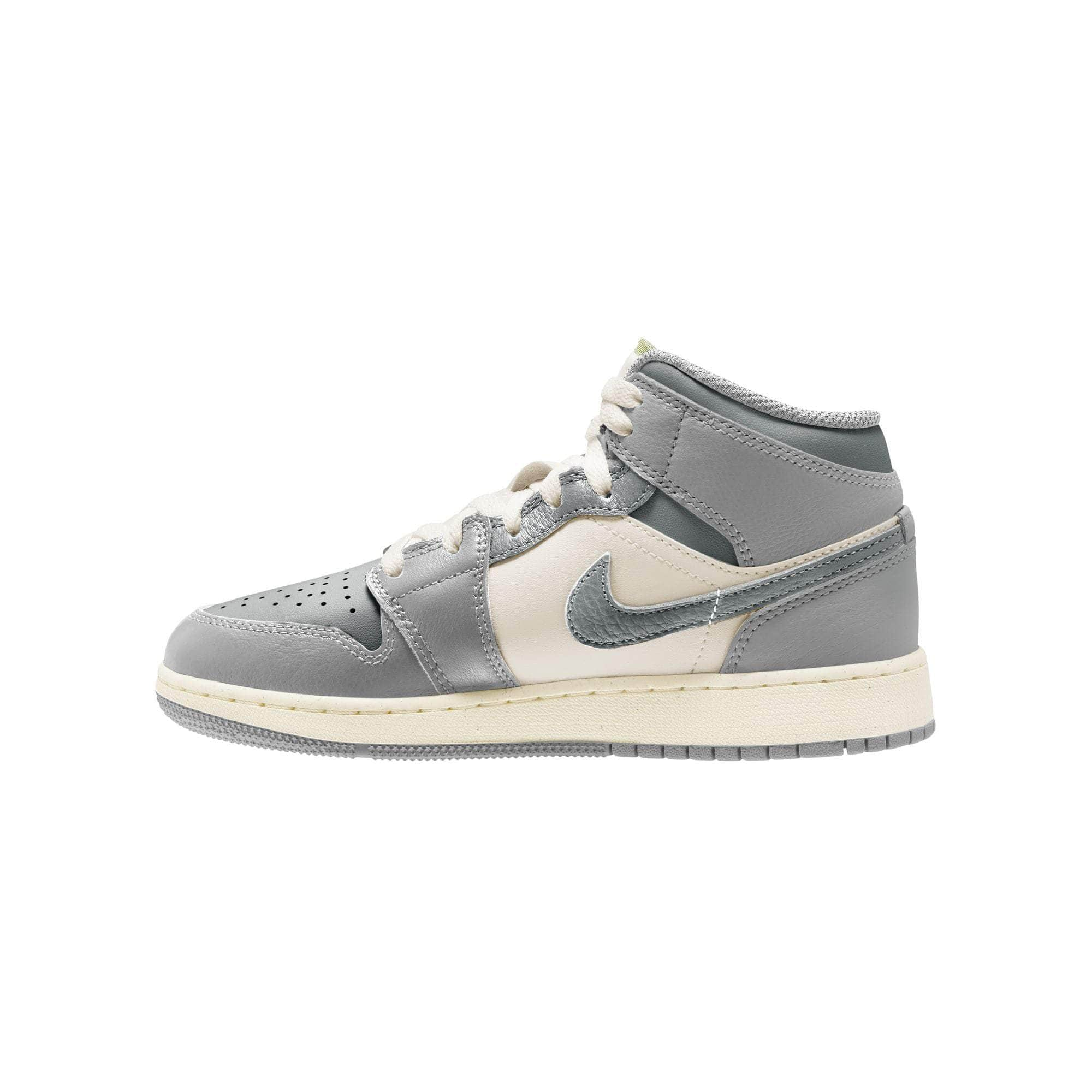 Air Jordan FOOTWEAR Air Jordan 1 Mid SE - Boy's Grade School