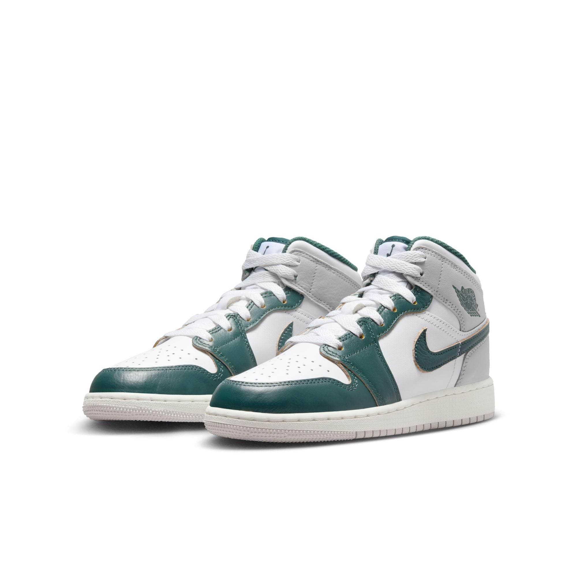 Air Jordan FOOTWEAR Air Jordan 1 Mid SE - Boy's Grade School