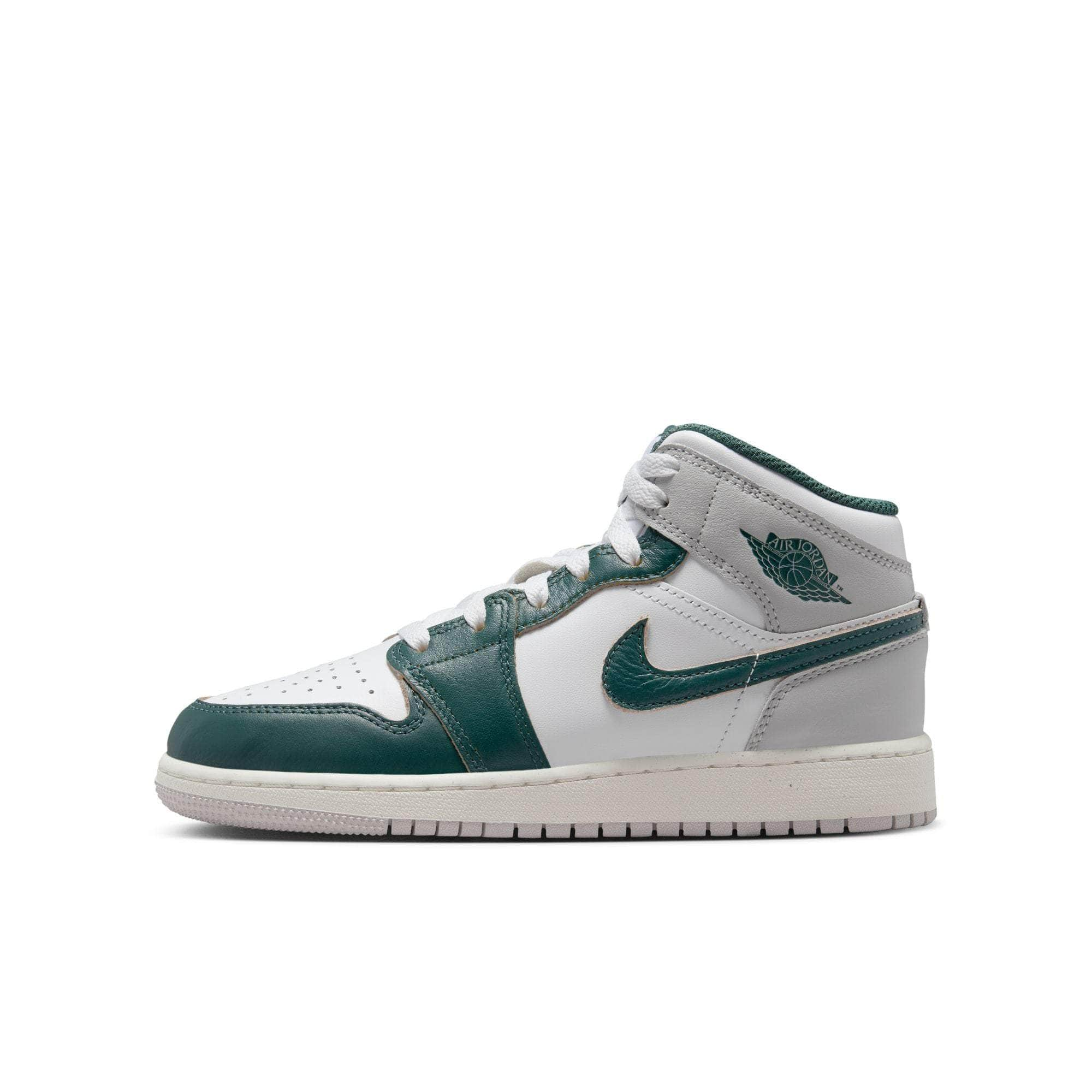 Air Jordan FOOTWEAR Air Jordan 1 Mid SE - Boy's Grade School