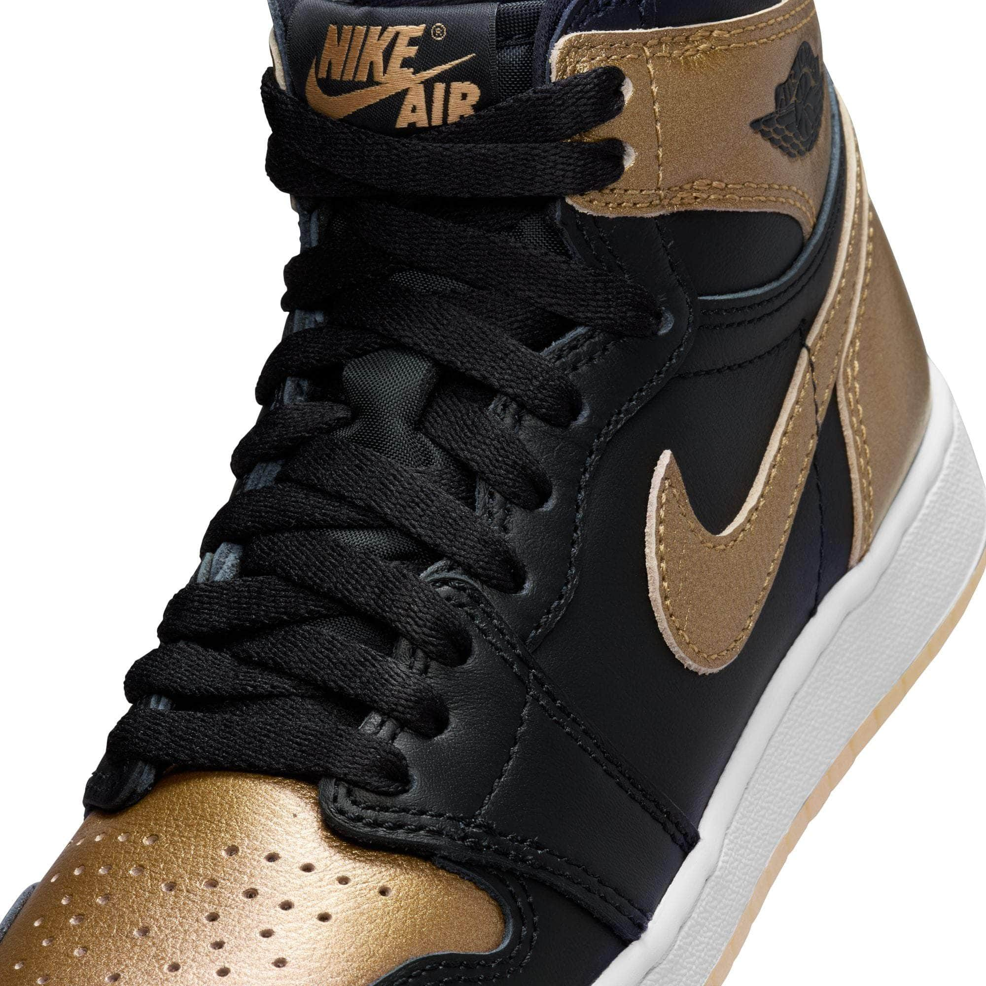 Air Jordan FOOTWEAR Air Jordan 1 Retro High OG "Black and Gold" - Boy's GS