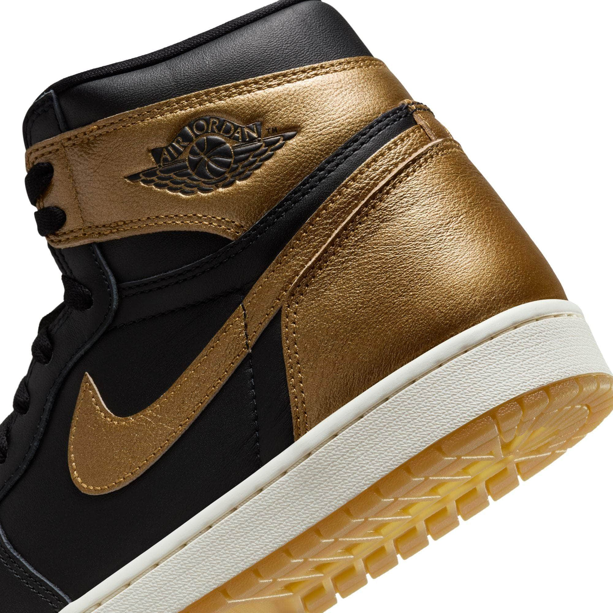 Air Jordan FOOTWEAR Air Jordan 1 Retro High OG "Black and Gold" - Men's