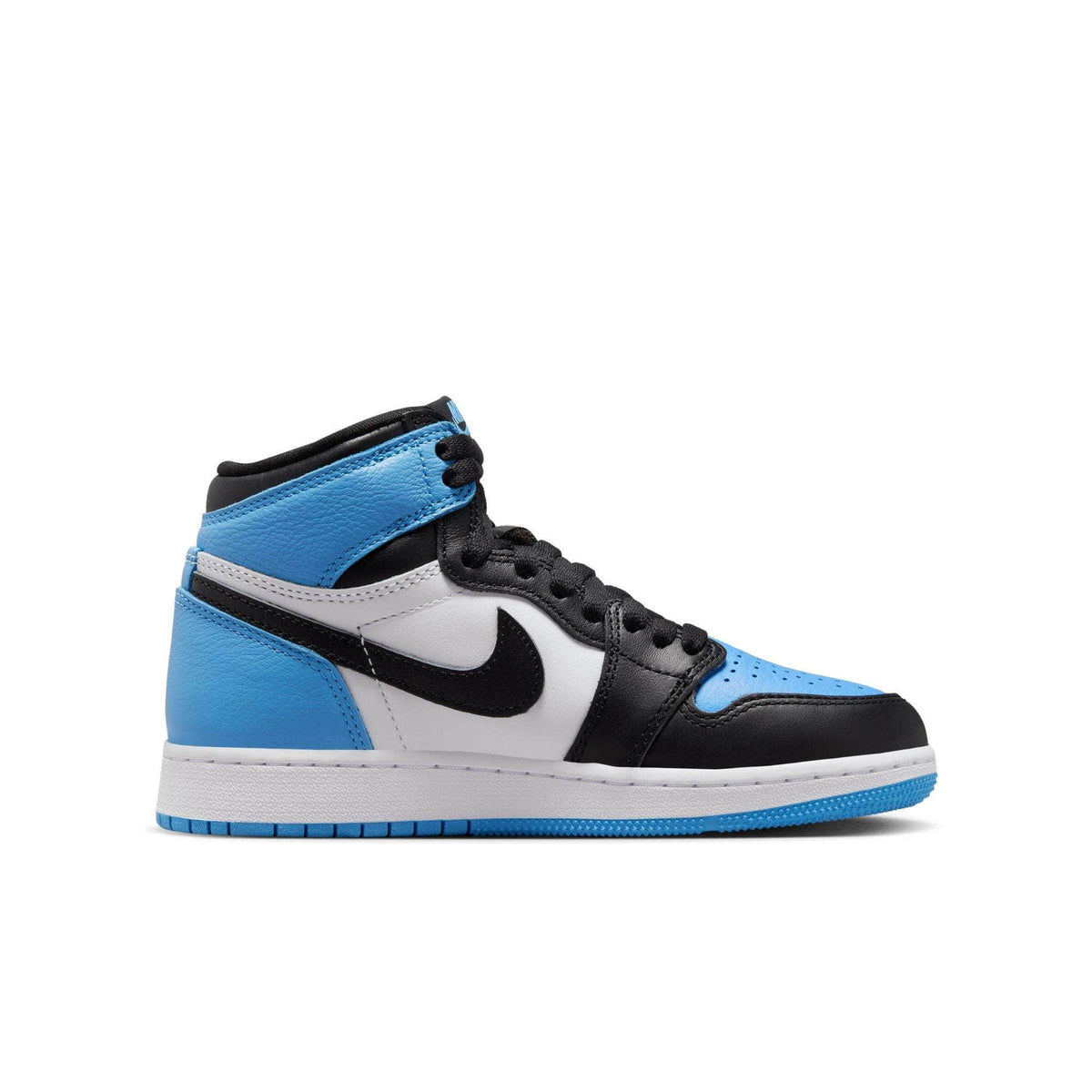 Air Jordan FOOTWEAR Air Jordan 1 Retro High OG "UNC Toe" - Boy's GS