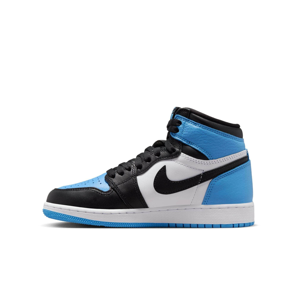 Air Jordan FOOTWEAR Air Jordan 1 Retro High OG "UNC Toe" - Boy's GS