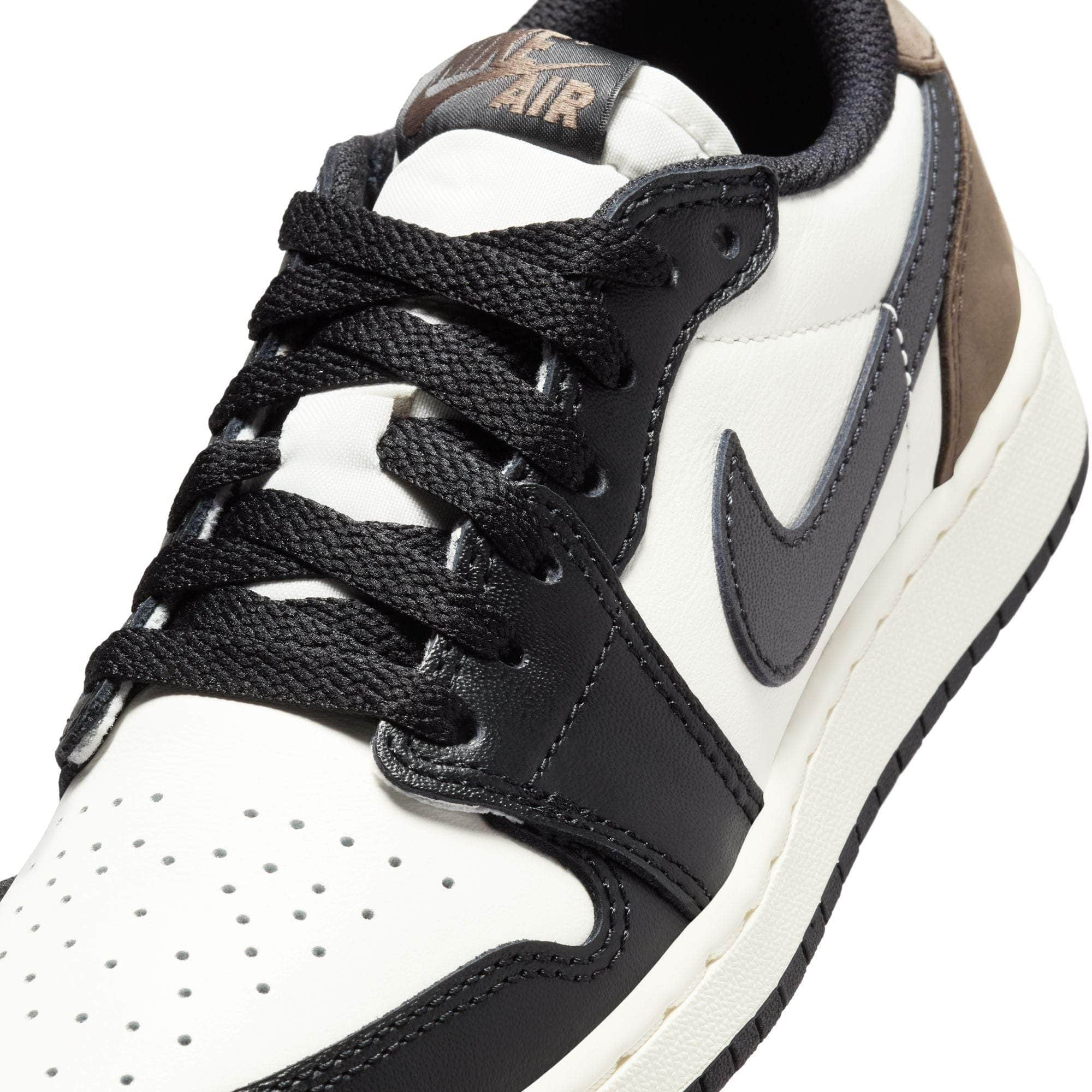 Air Jordan FOOTWEAR Air Jordan 1 Retro Low "Mocha" - Boy's GS