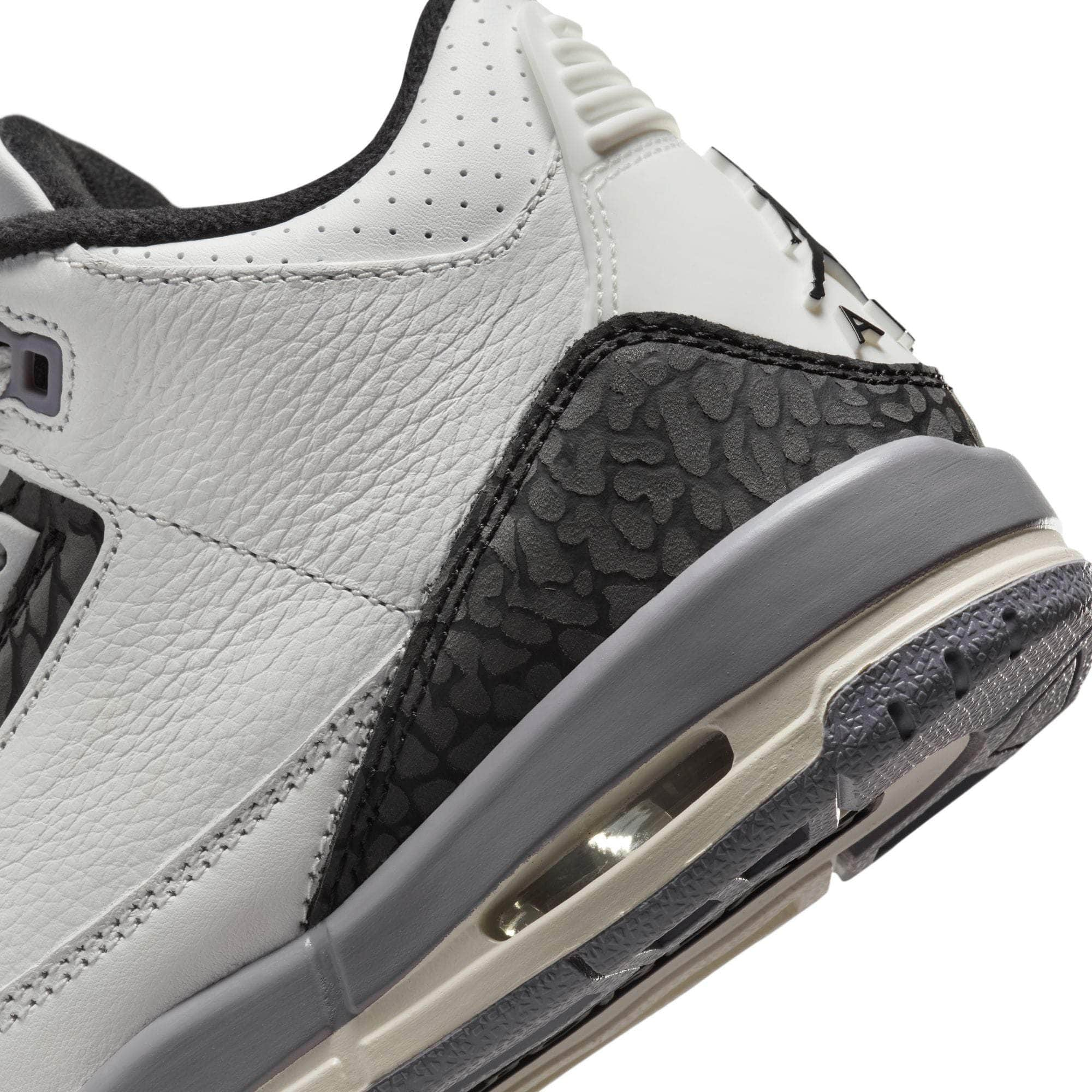 Air Jordan FOOTWEAR Air Jordan 3 Retro "Cement Grey" - Boy's GS