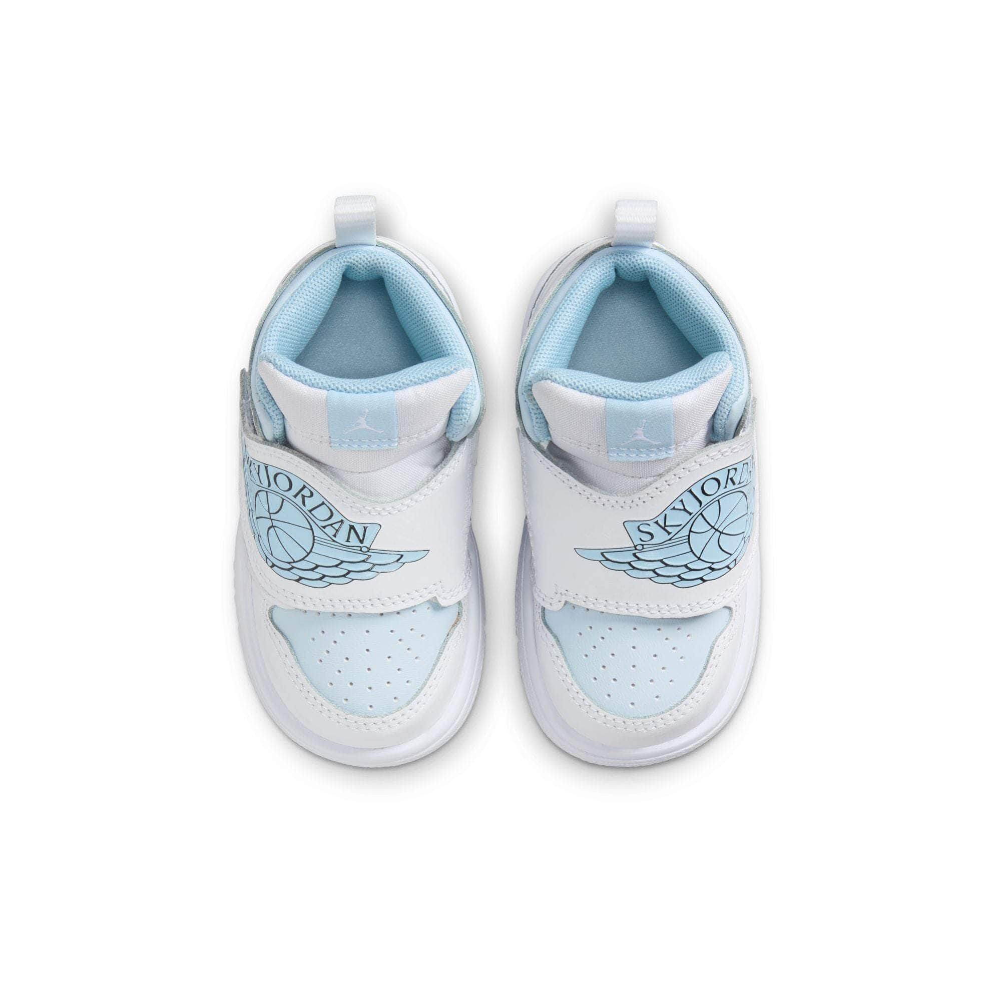 Sky jordan hot sale 1 toddler