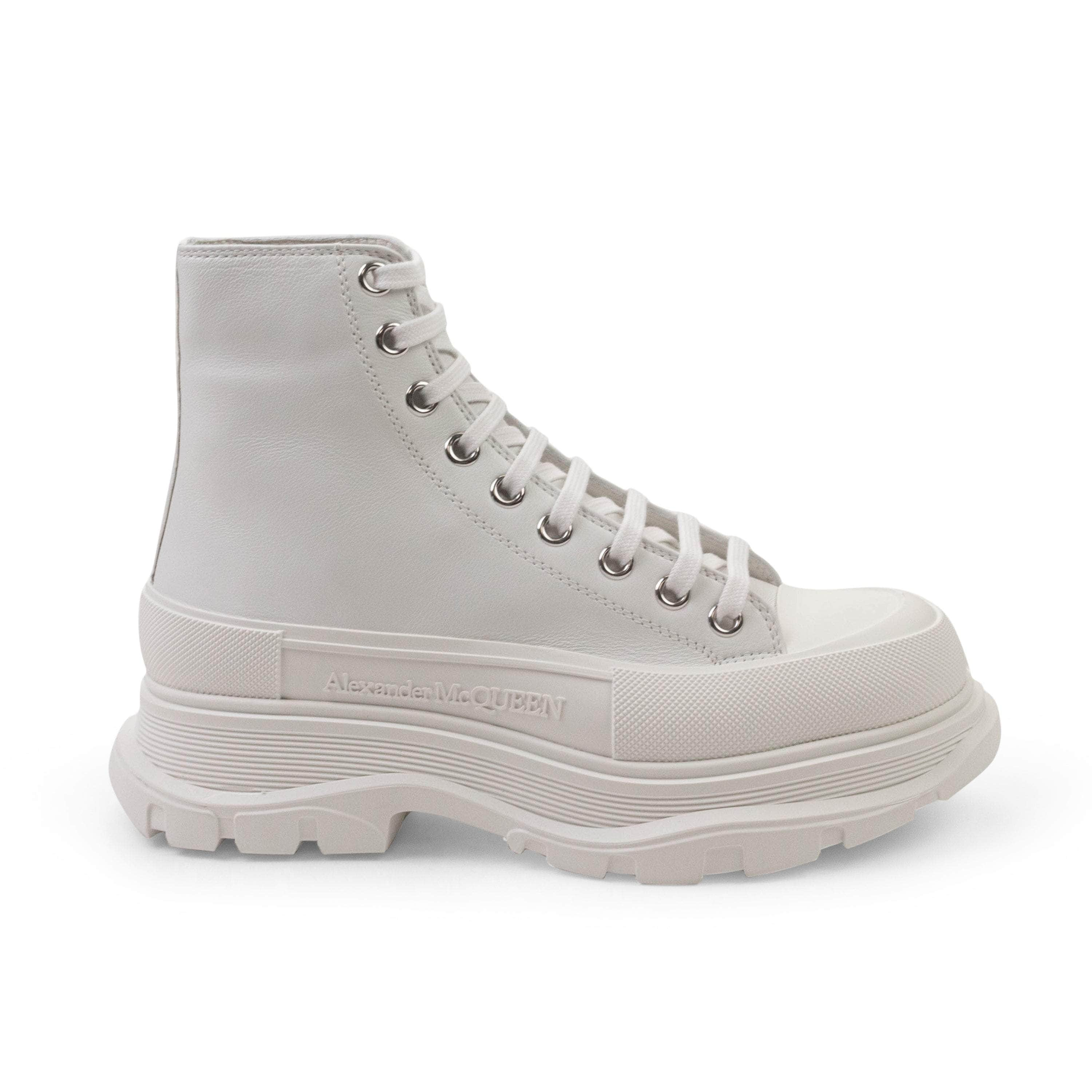 Alexander McQueen AMQ-XFTW-0012/42 NIB ALEXANDER MCQUEEN WHITE SILVER H. BOOT TREAD SLICK BOOT SNEAKER SIZE 42 $850 AMQ-XFTW-0012/42