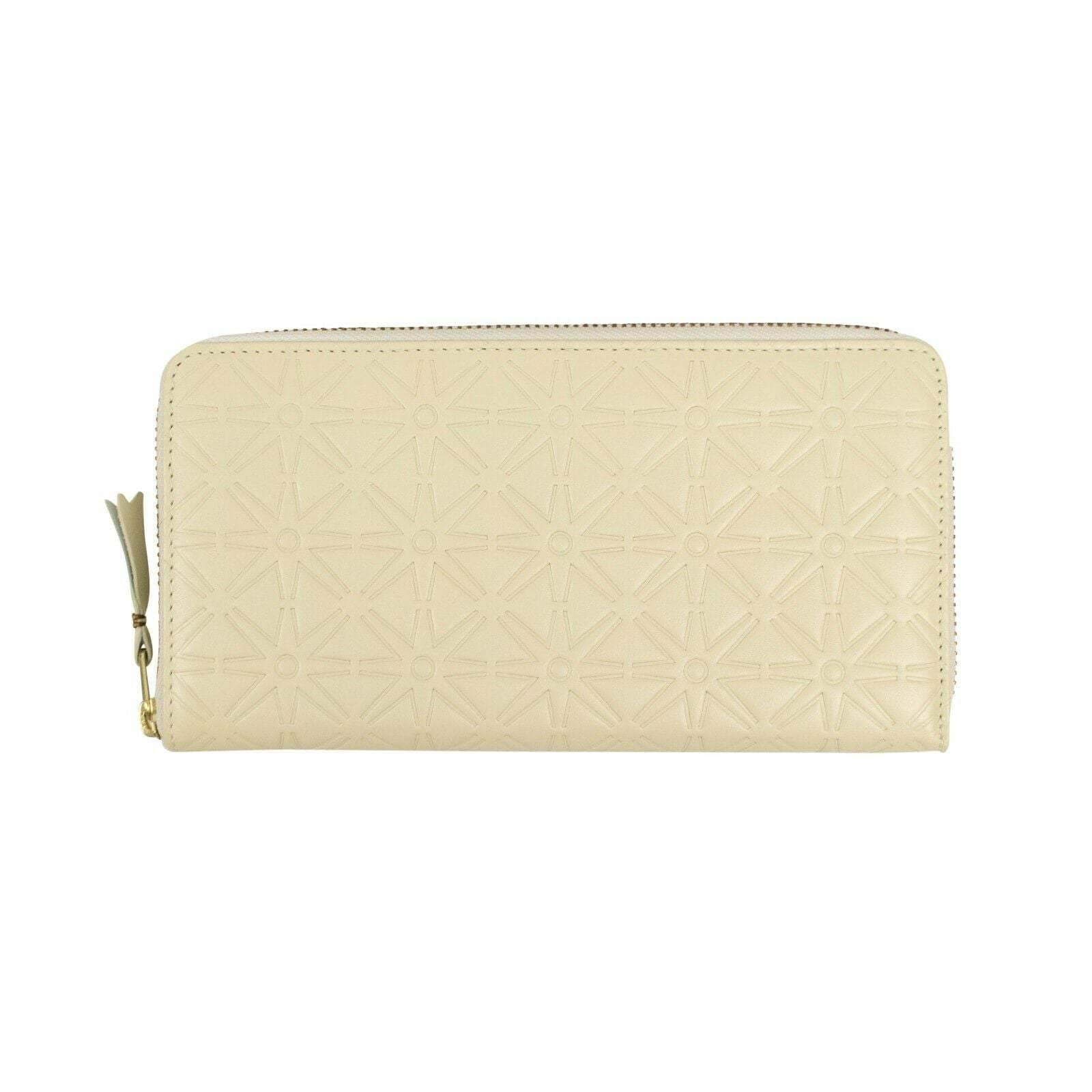 Comme Des Garcons 69LE-4017 NIB COMME DES GARCONS Cream Leather Star Embossed Wallet Size OS $325 69LE-4017