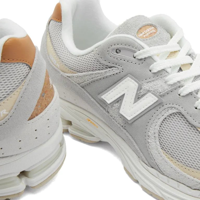 New Balance FOOTWEAR New Balance 2002R Shoes - Men's