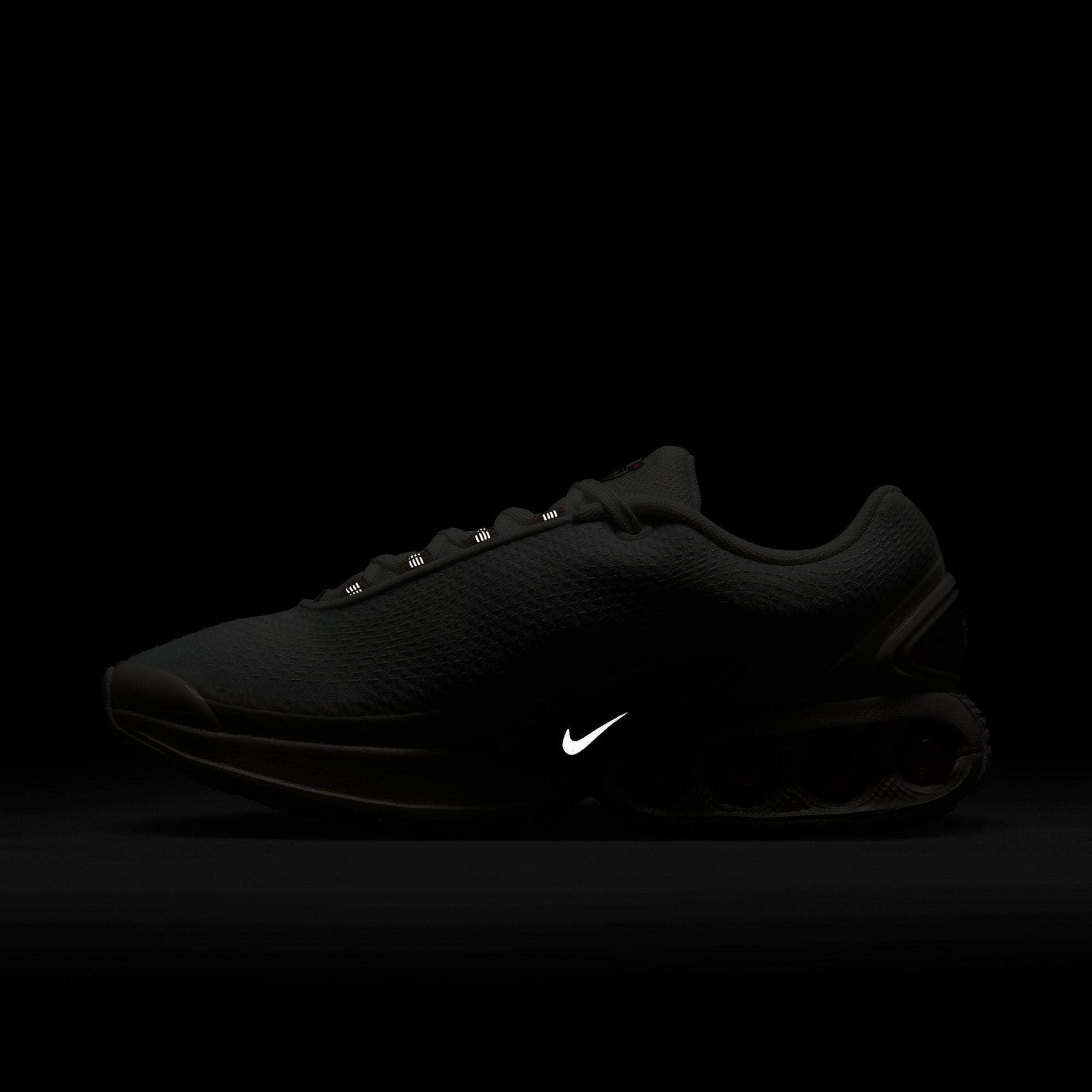 Nike Air Max Dn Tech - Women's