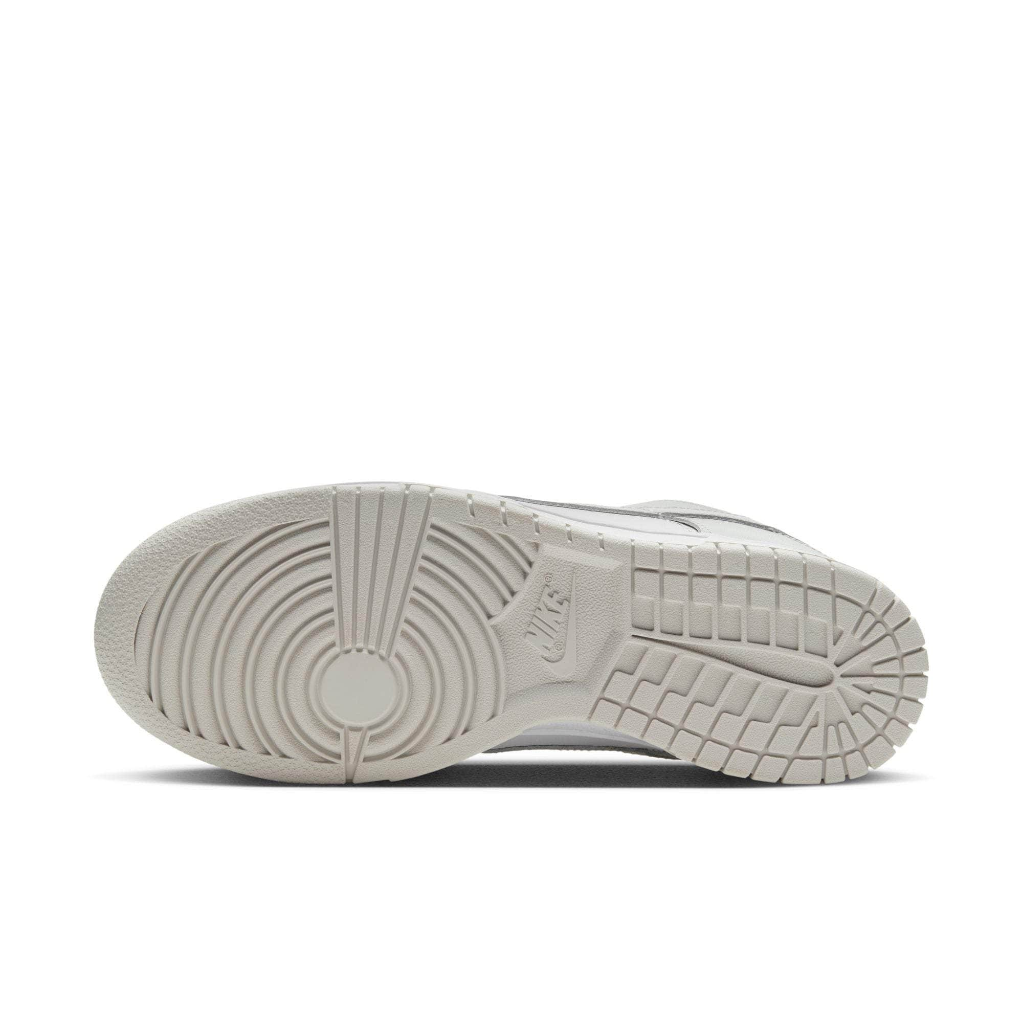 Nike FOOTWEAR 11 / Grey Nike Dunk Low "Photon Dust" - Women's DD1503-103