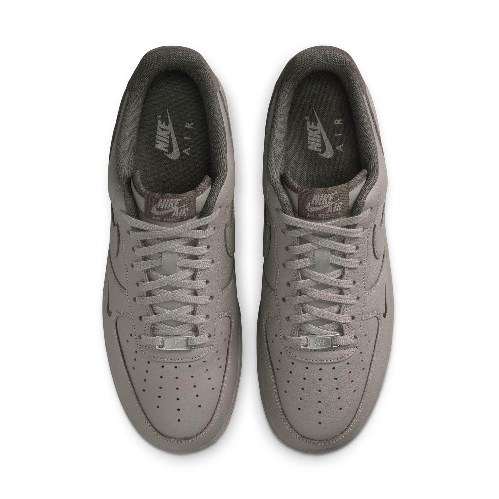 Nike Air Force 1 '07 LV8 