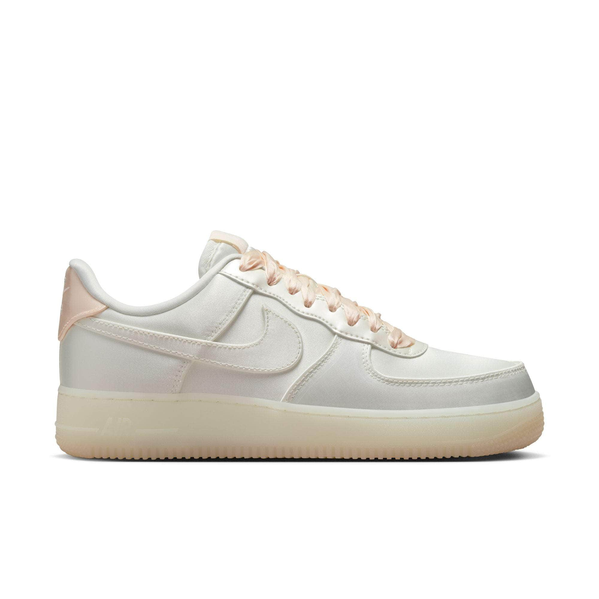 Nike FOOTWEAR Nike Air Force 1 ’07 LV8 - Women's