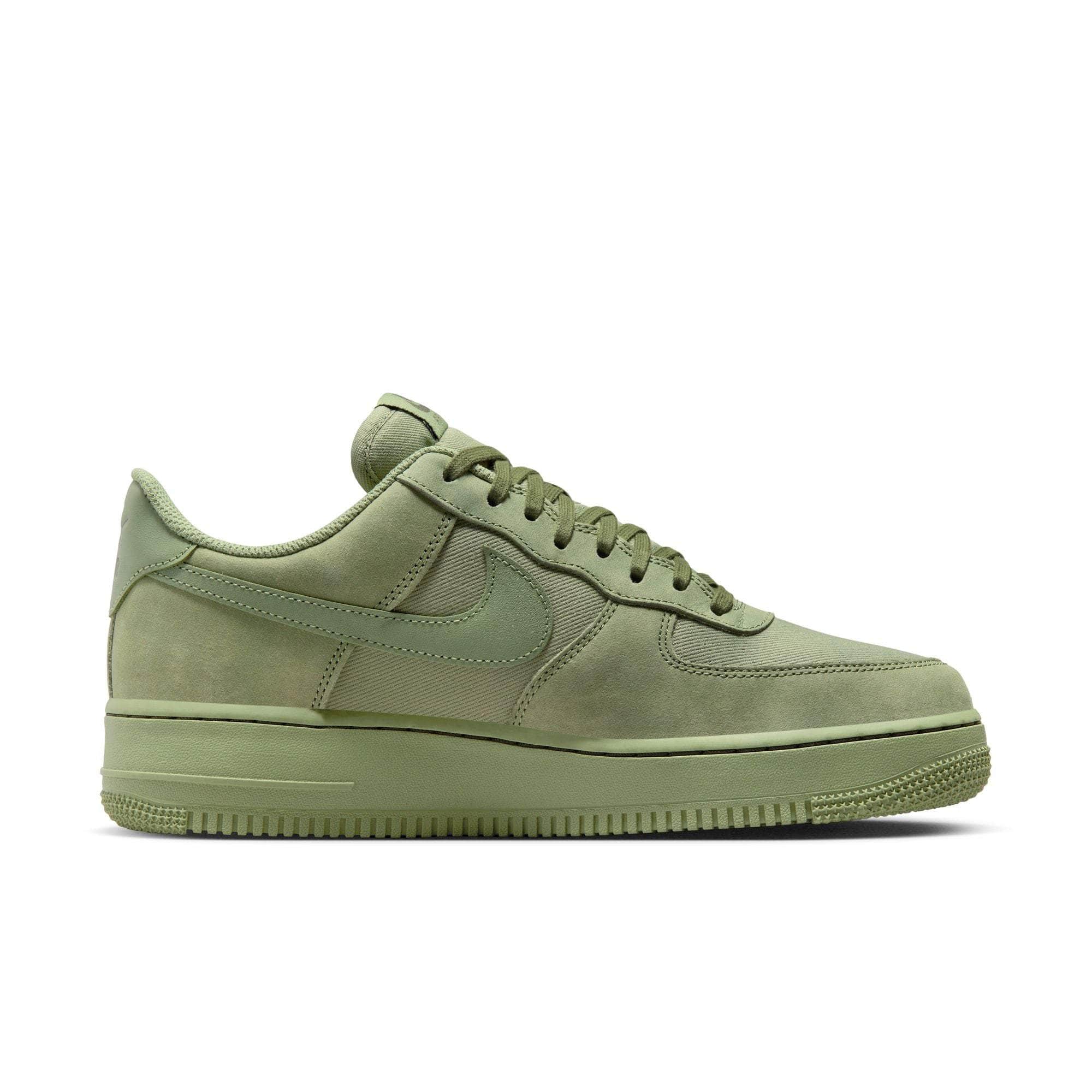 Nike Air Force 1 '07 LX Shoes - Men's - GBNY