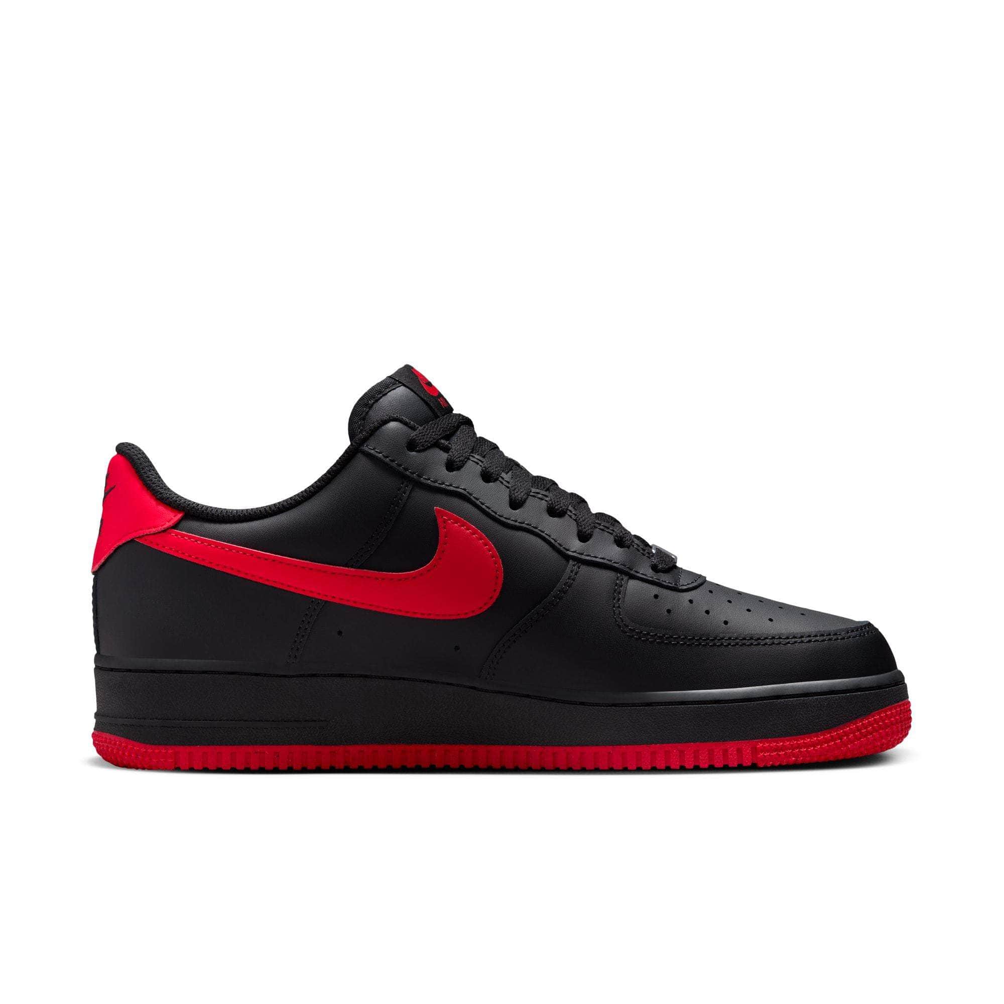 Nike FOOTWEAR Nike Air Force 1 '07 - Men's