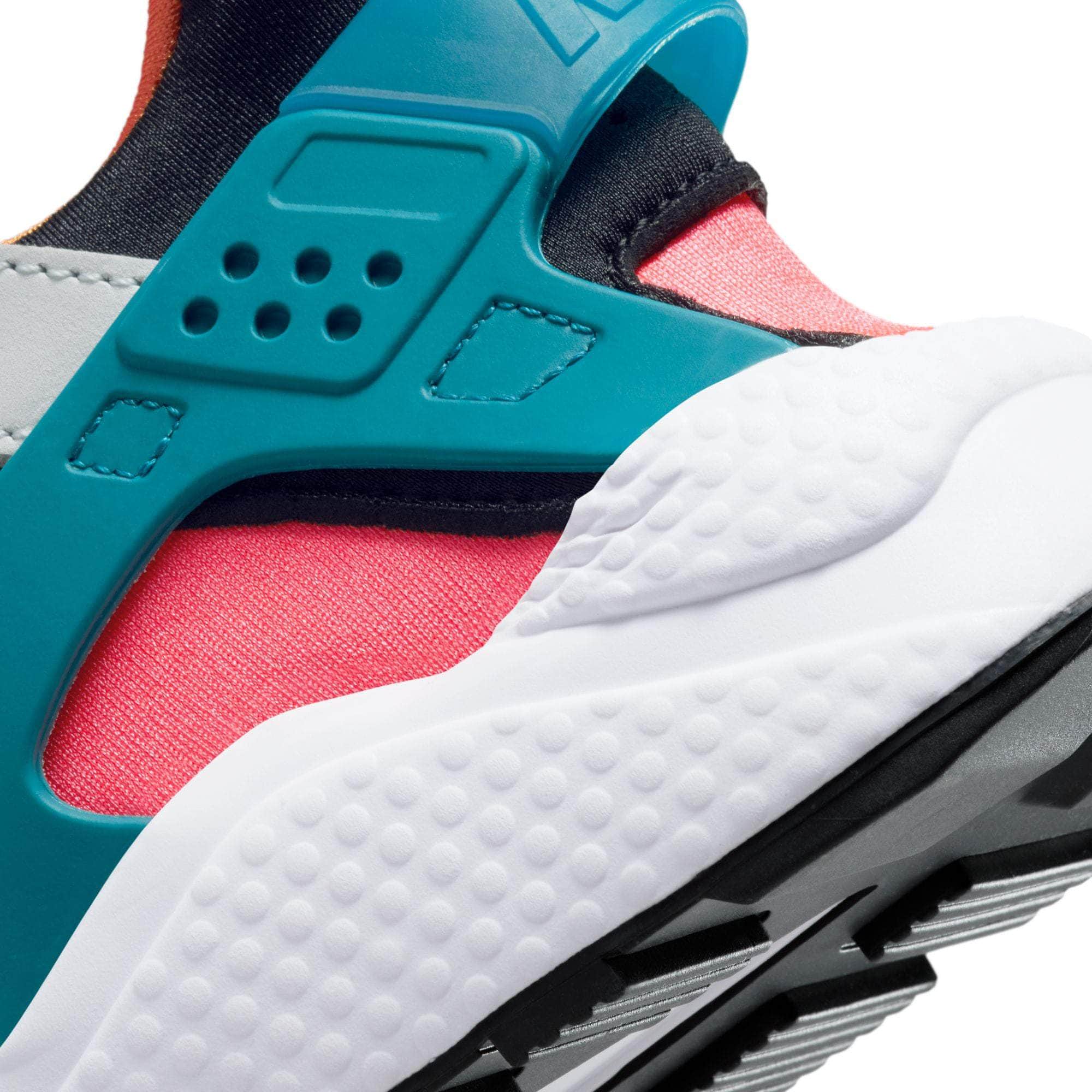 Nike huarache store trainer nyc