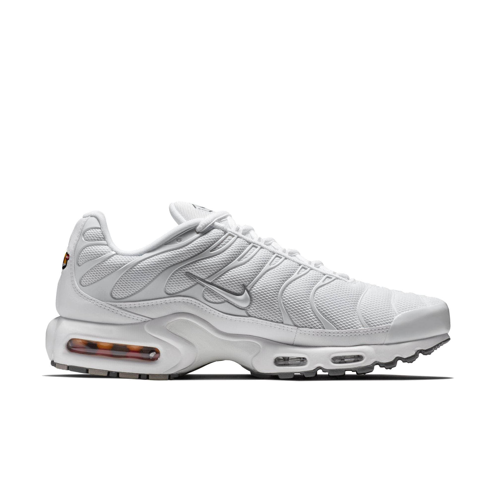 Air max plus hot sale men white