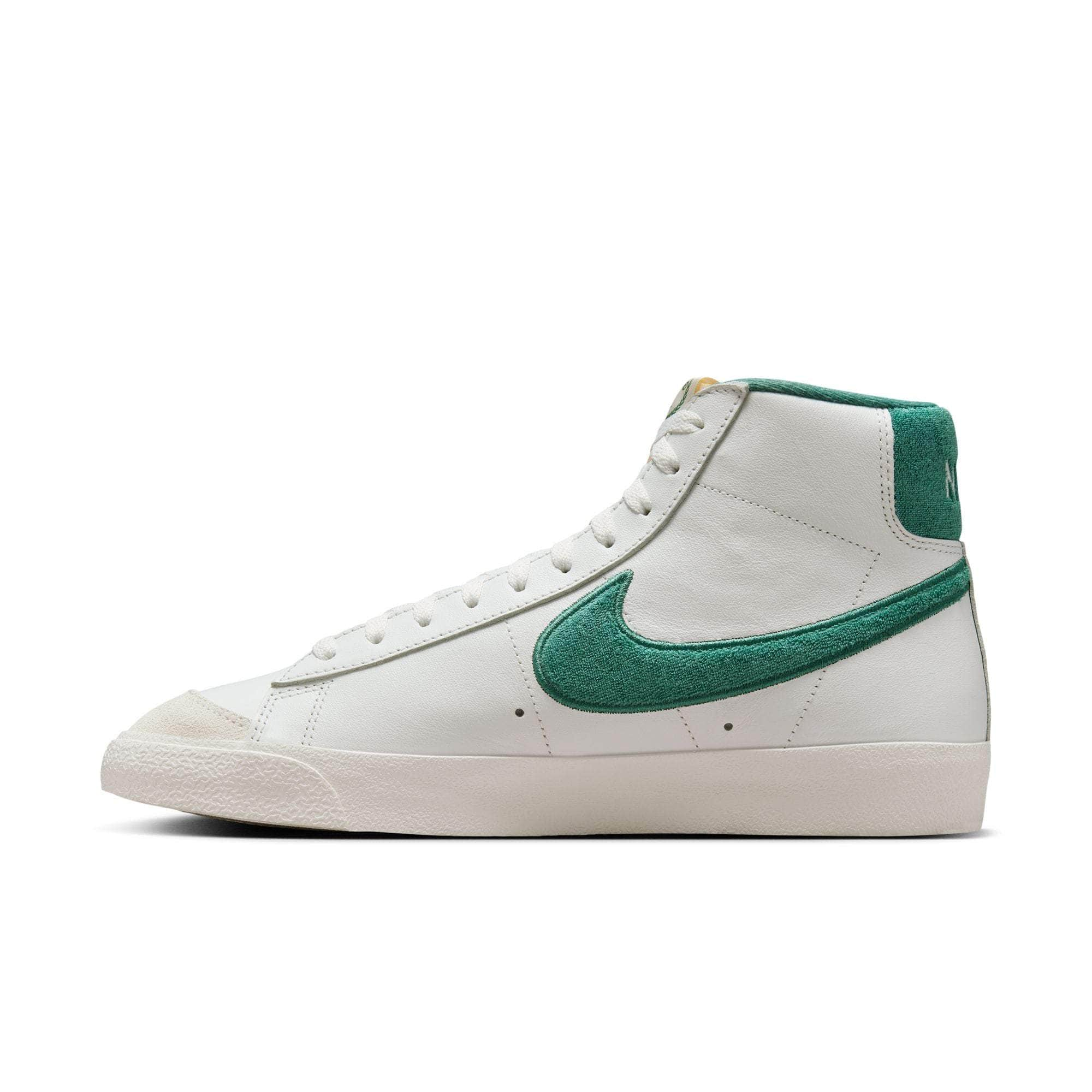 Nike shops Blazer Mid ‘77