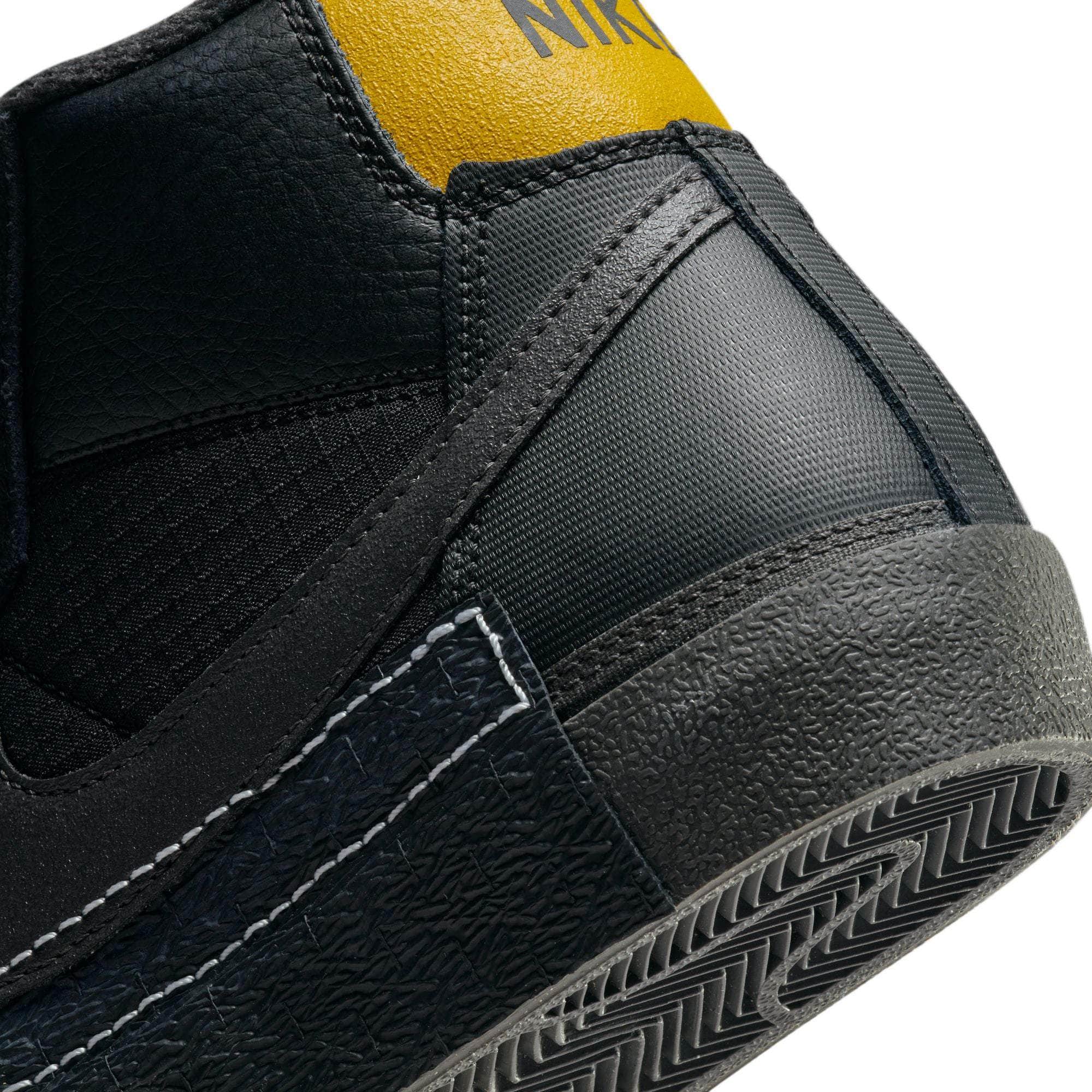 Nike Blazer Mid '77 Premium Shoes - Men's - GBNY