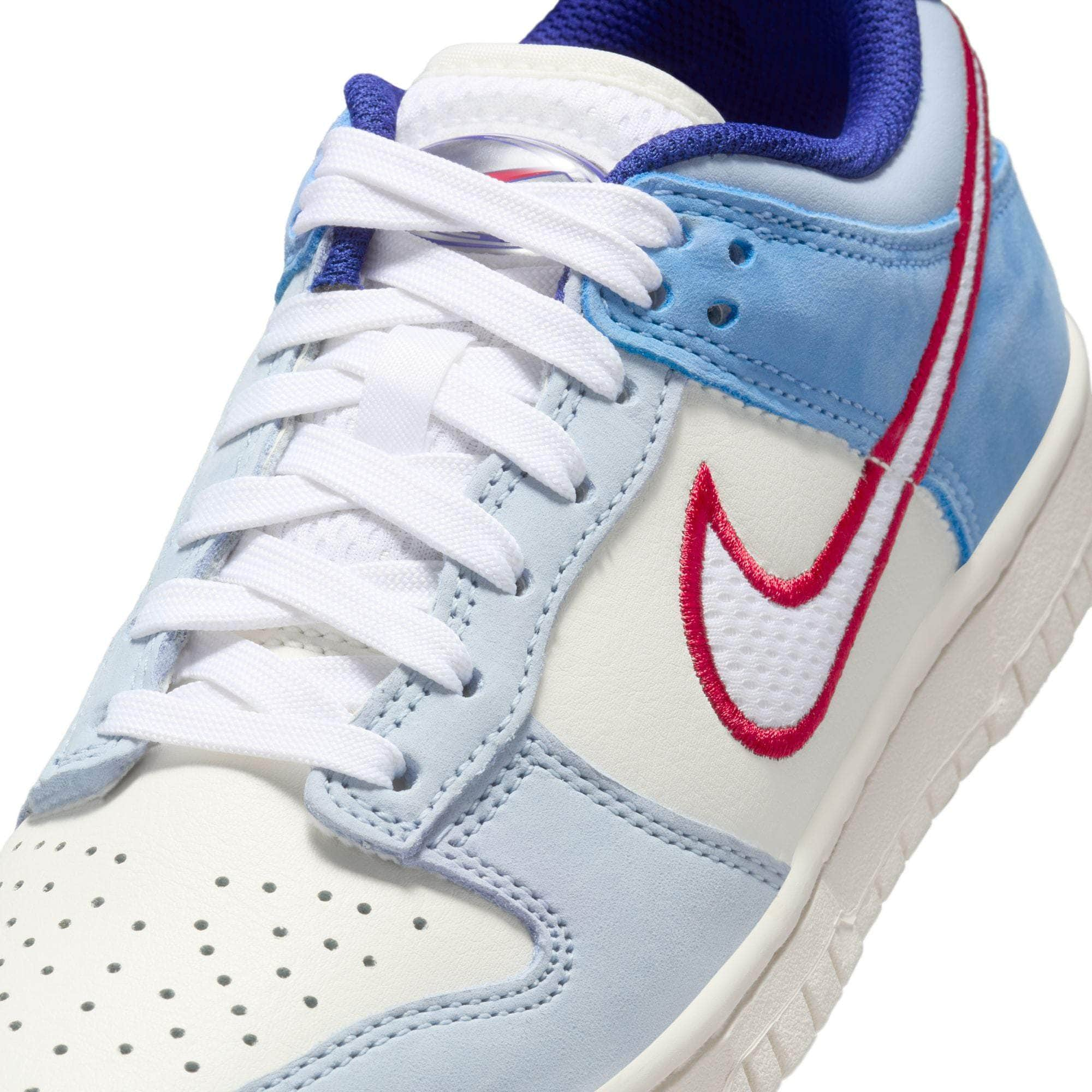 Nike online dunk low grade school