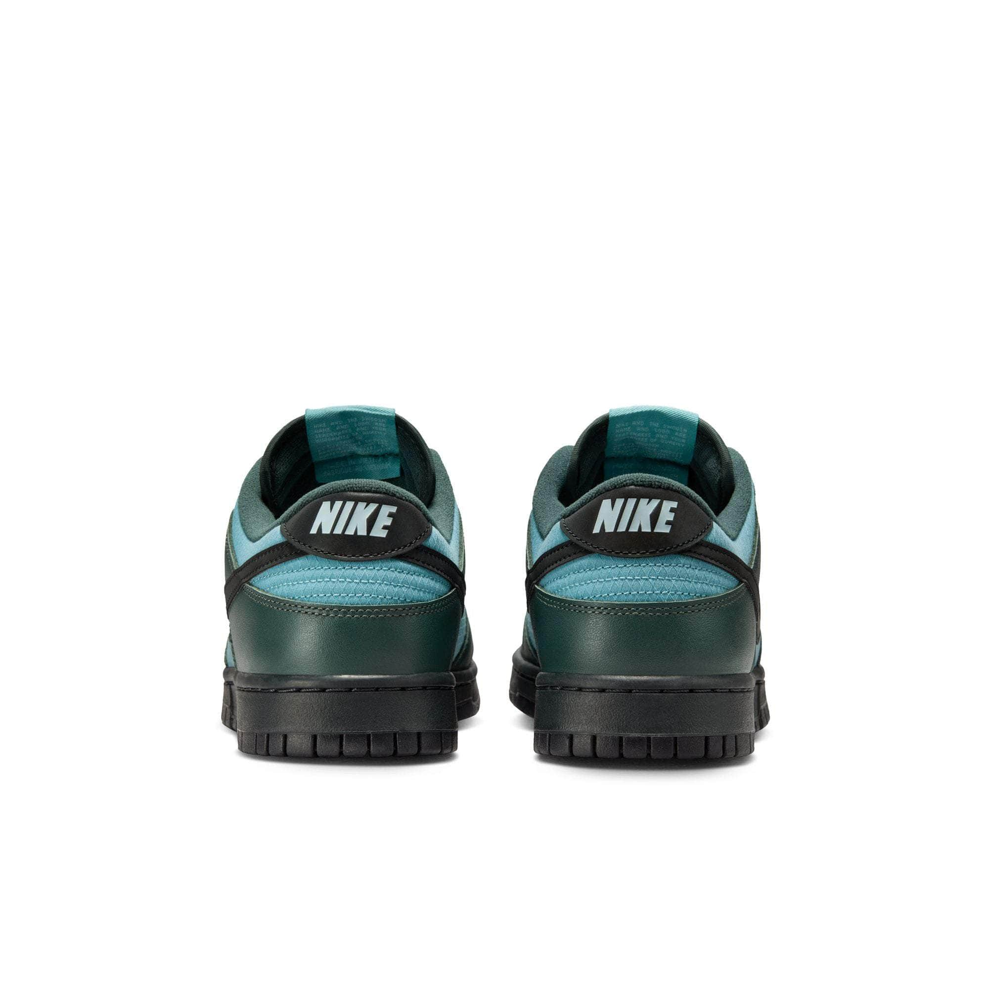 Nike FOOTWEAR Nike Dunk Low Retro SE Winterized - Men's